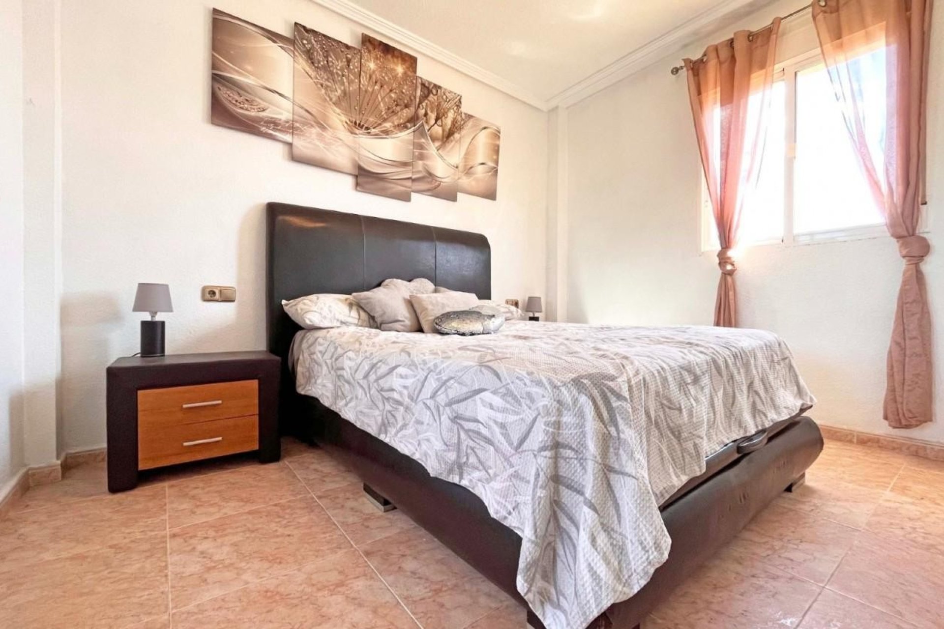Segunda mano - Villa -
La Zenia - Costa Blanca
