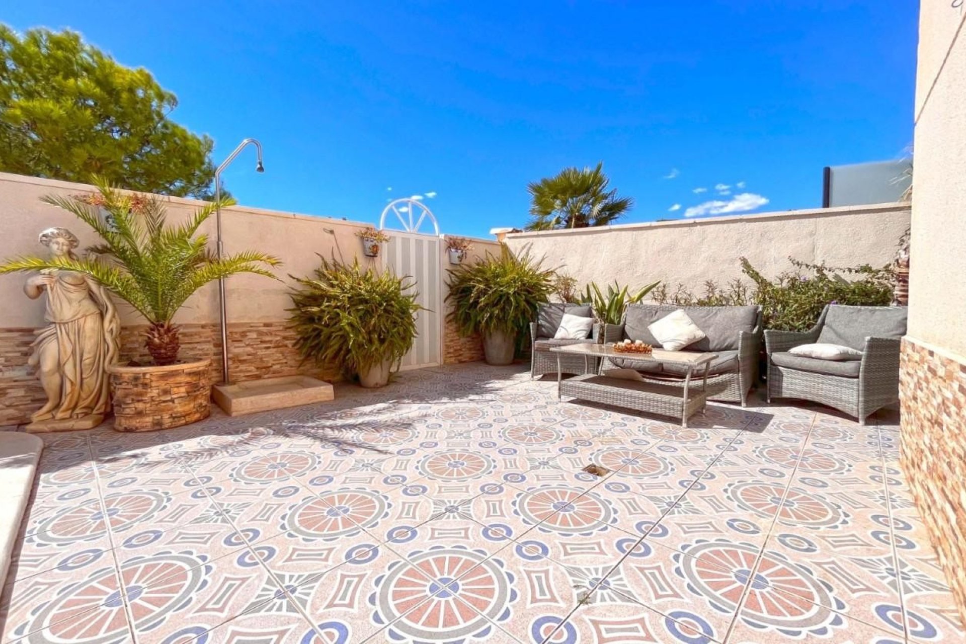Segunda mano - Villa -
La Zenia - Costa Blanca