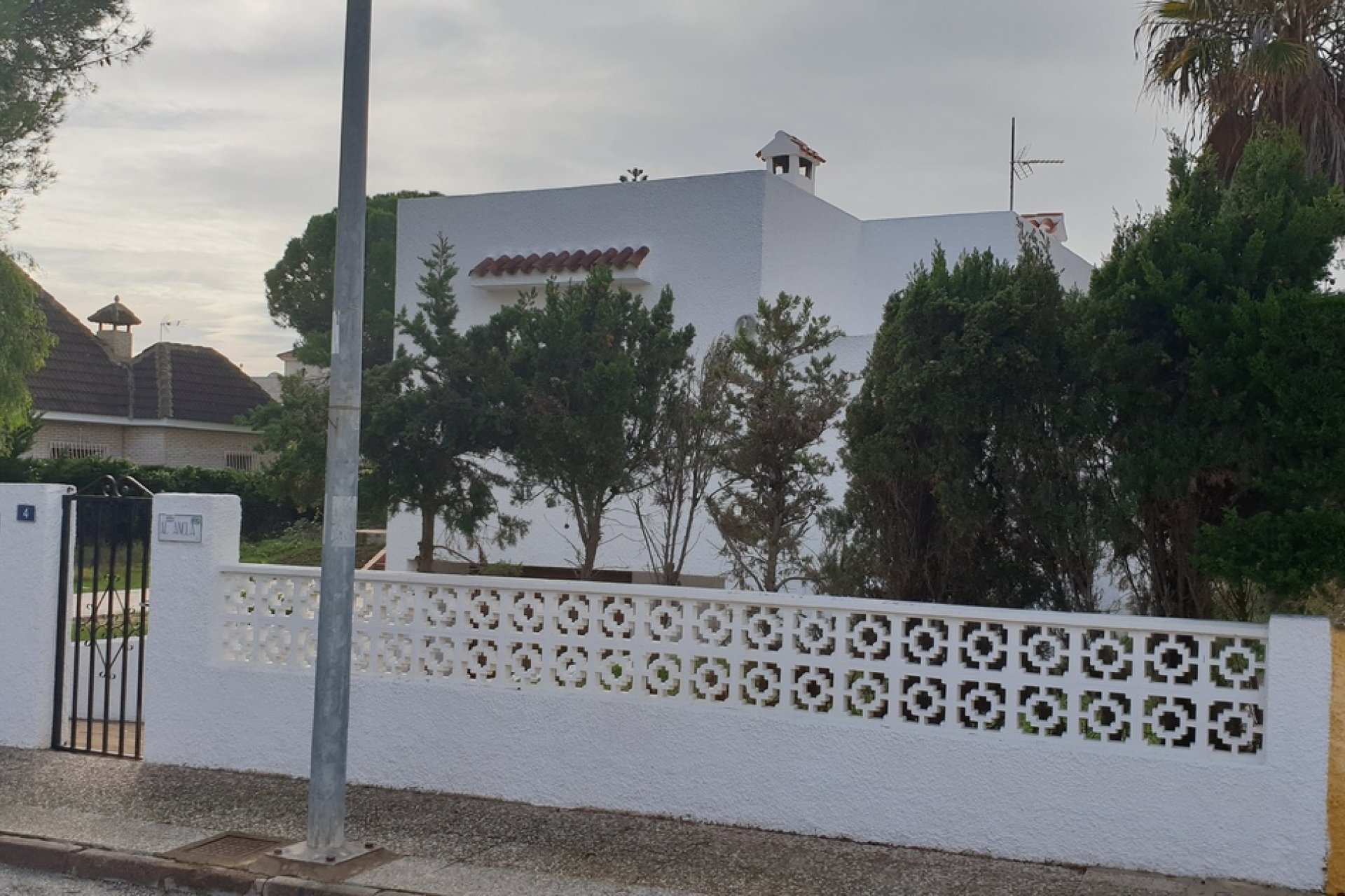 Segunda mano - Villa -
La Zenia - Costa Blanca