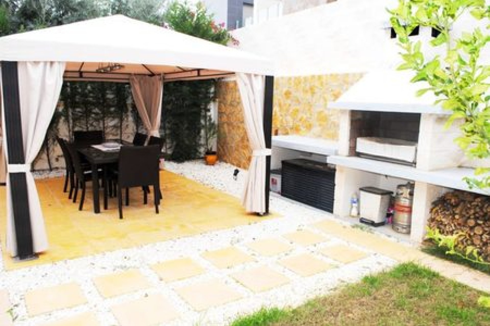 Segunda mano - Villa -
La Zenia - Costa Blanca