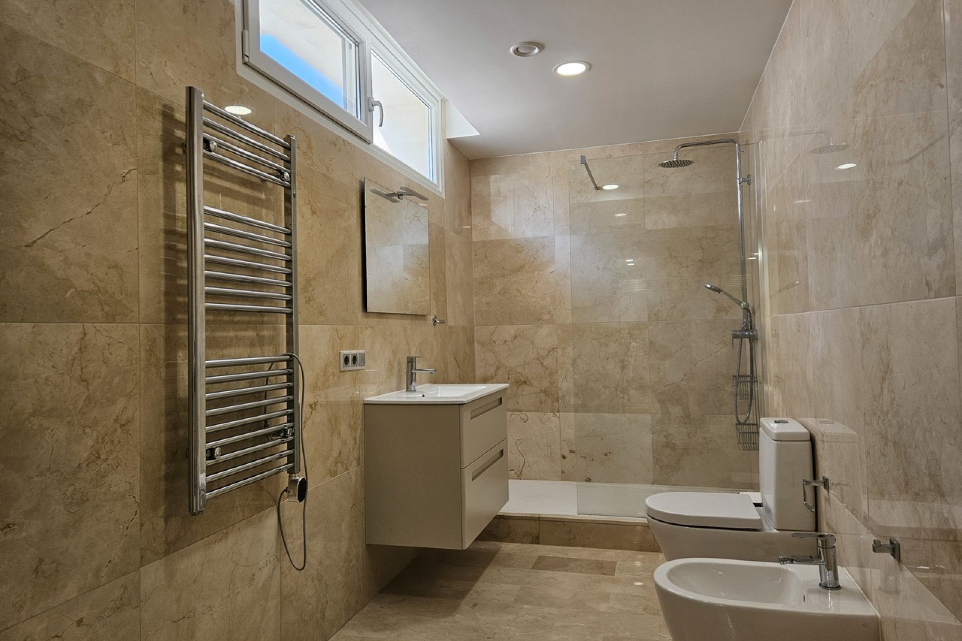 Segunda mano - Villa -
La Zenia - Costa Blanca