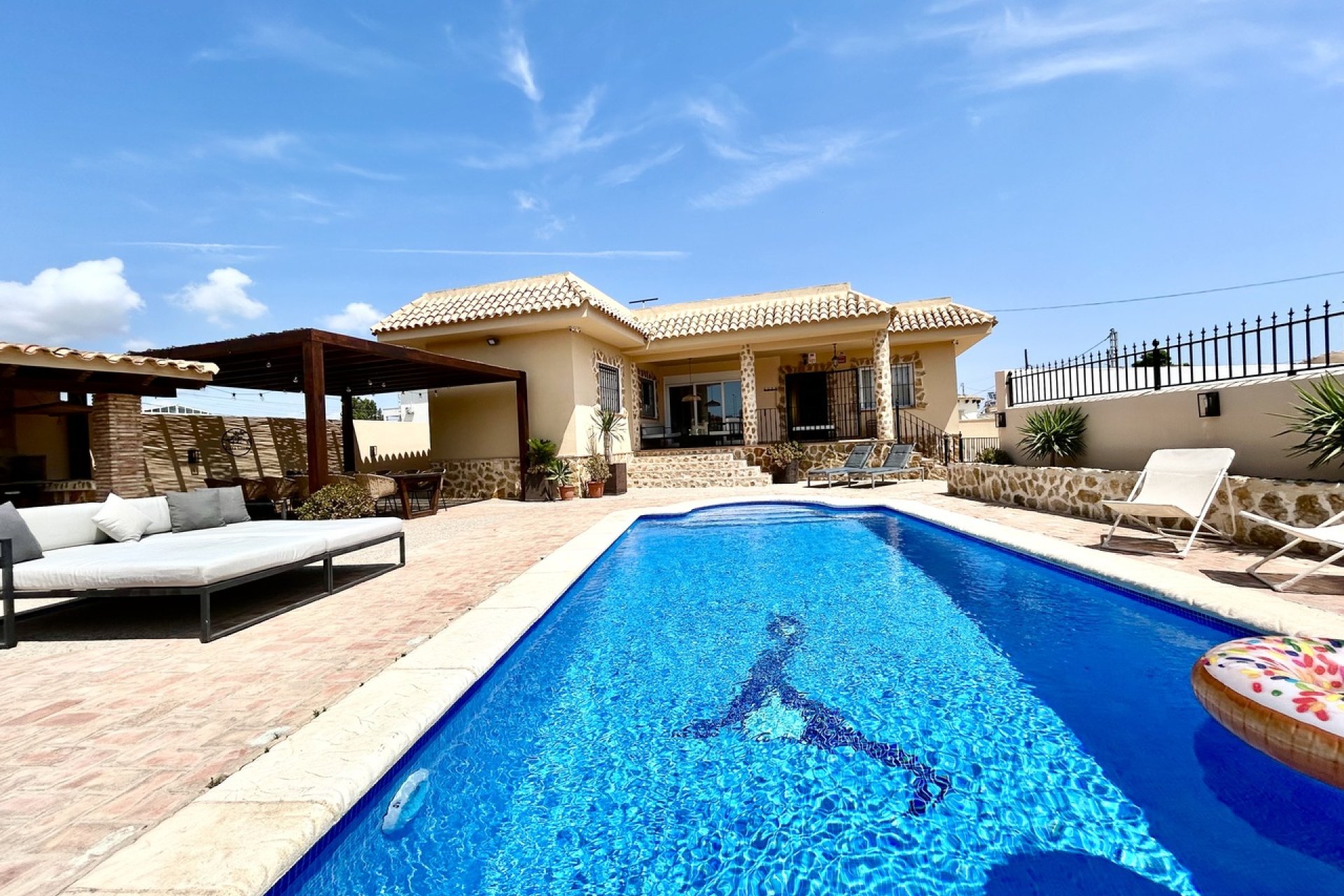 Segunda mano - Villa -
La Zenia - Costa Blanca
