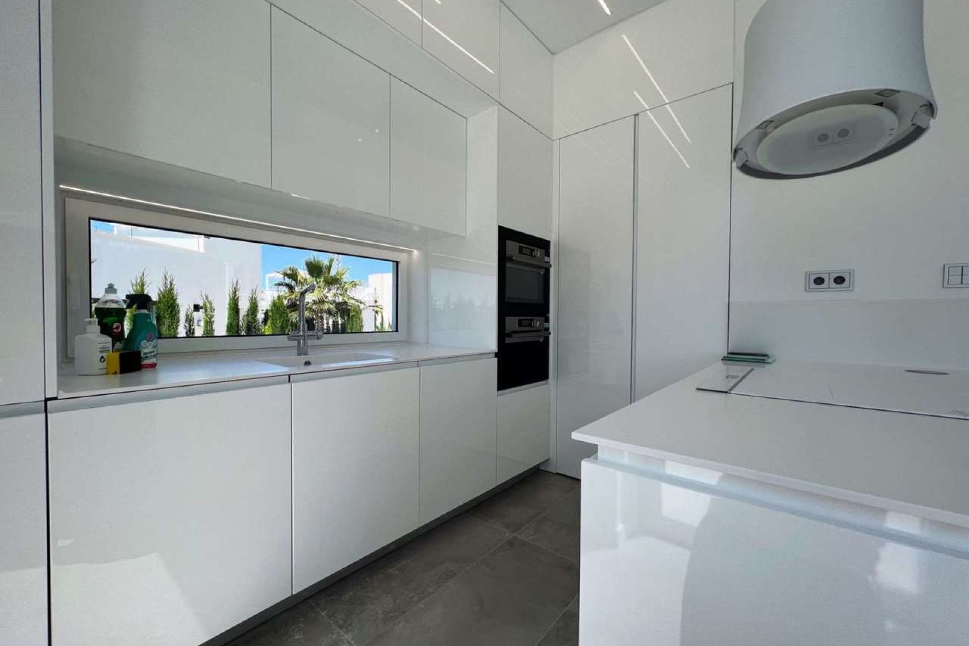 Segunda mano - Villa -
Las Colinas Golf - Costa Blanca