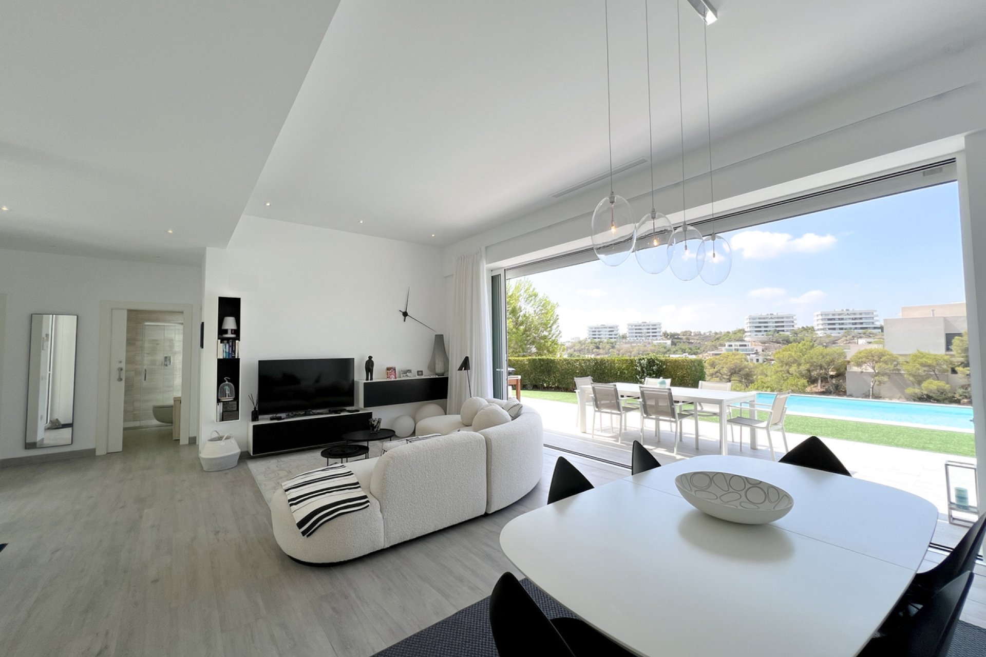 Segunda mano - Villa -
Las Colinas Golf - Costa Blanca