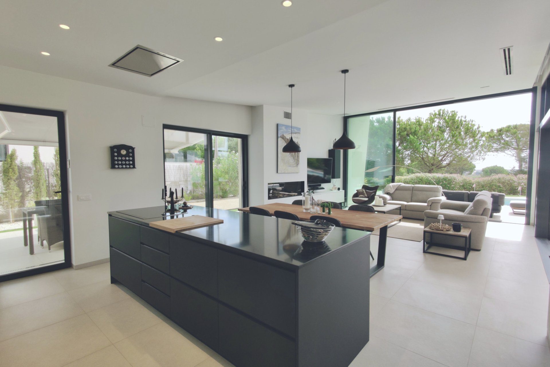 Segunda mano - Villa -
Las Colinas Golf - Costa Blanca