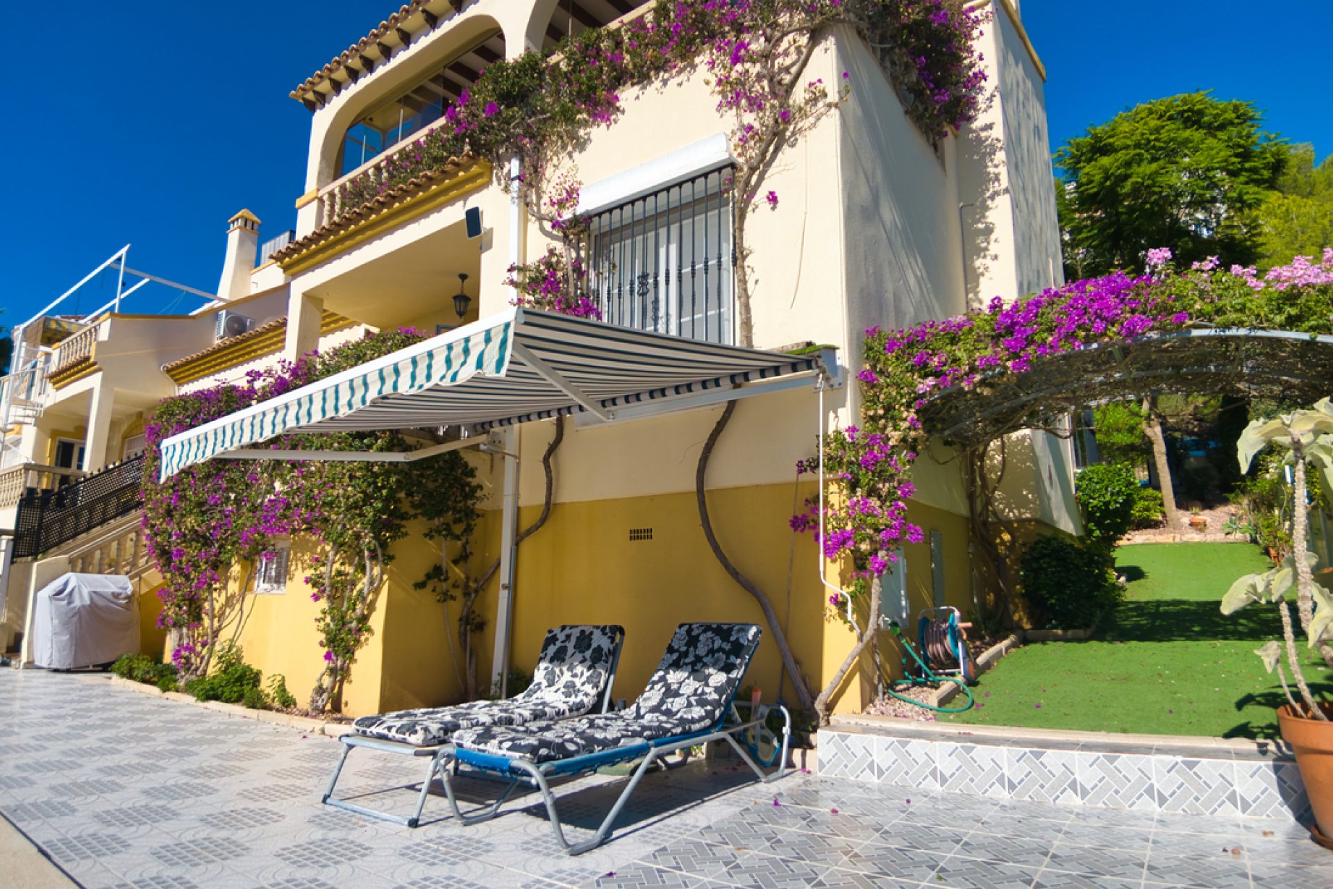 Segunda mano - Villa -
Las Ramblas Golf - Costa Blanca
