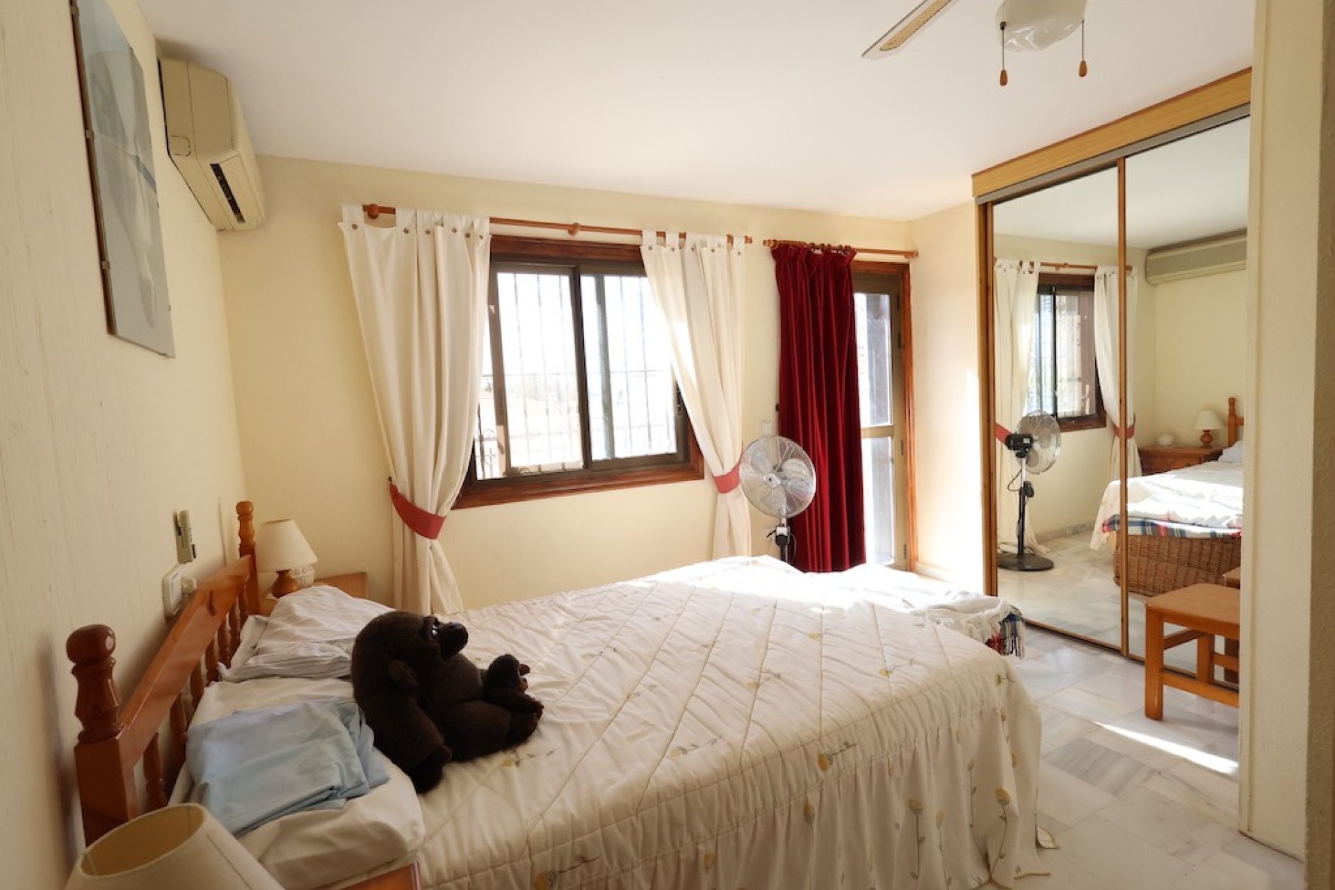 Segunda mano - Villa -
Lomas Del Golf - Inland