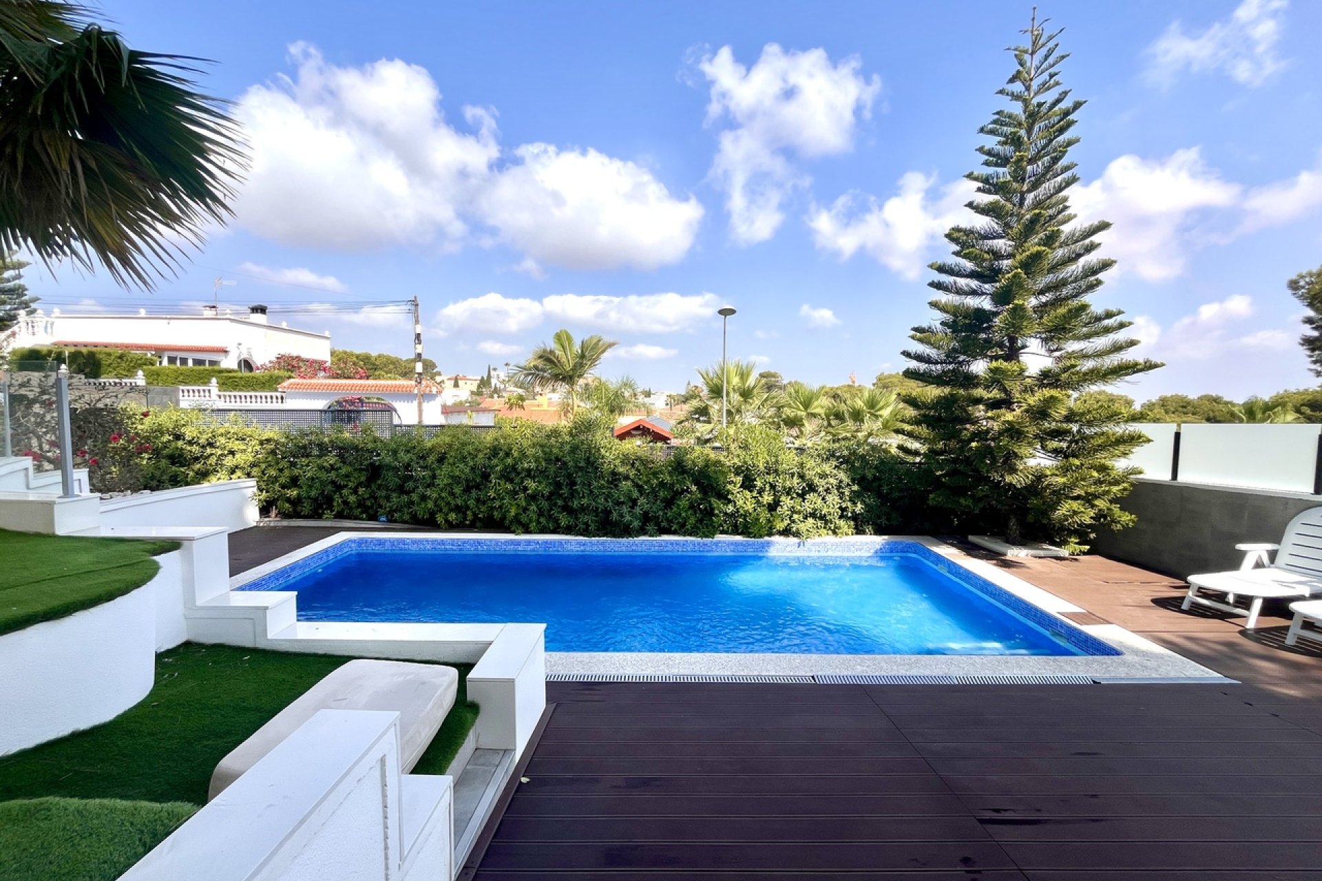 Segunda mano - Villa -
Los Balcones - Costa Blanca