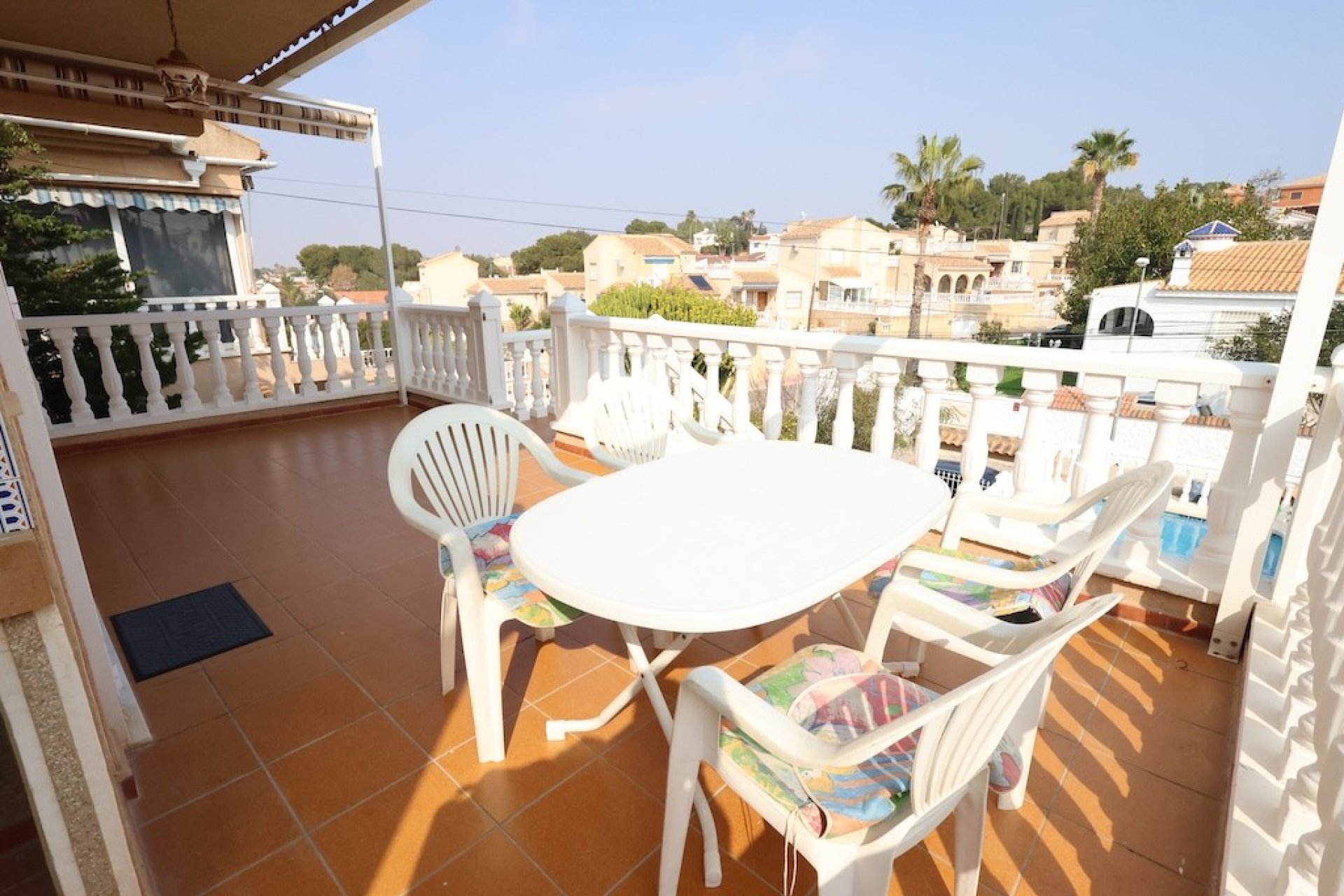 Segunda mano - Villa -
Los Balcones - Costa Blanca