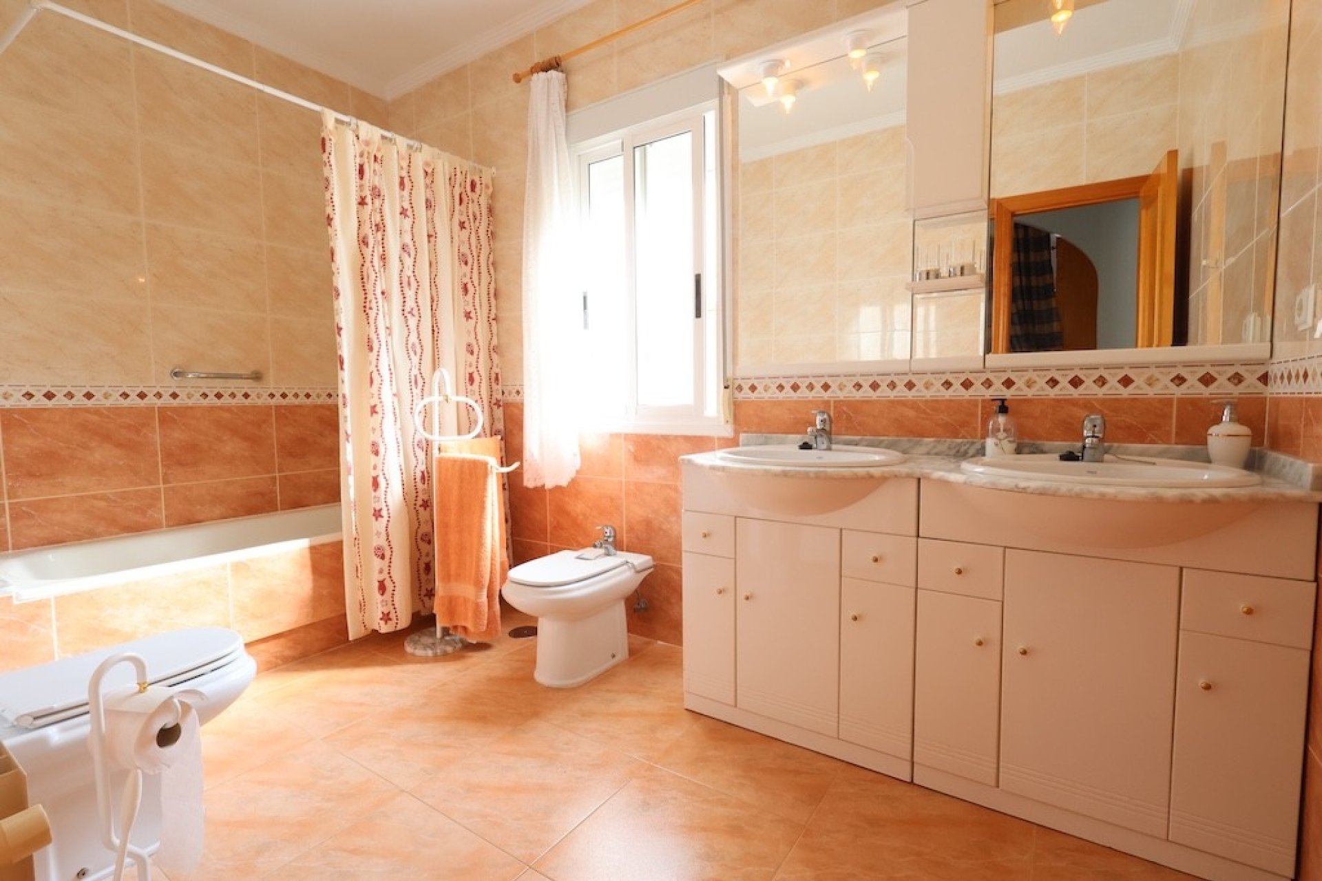 Segunda mano - Villa -
Los Balcones - Costa Blanca