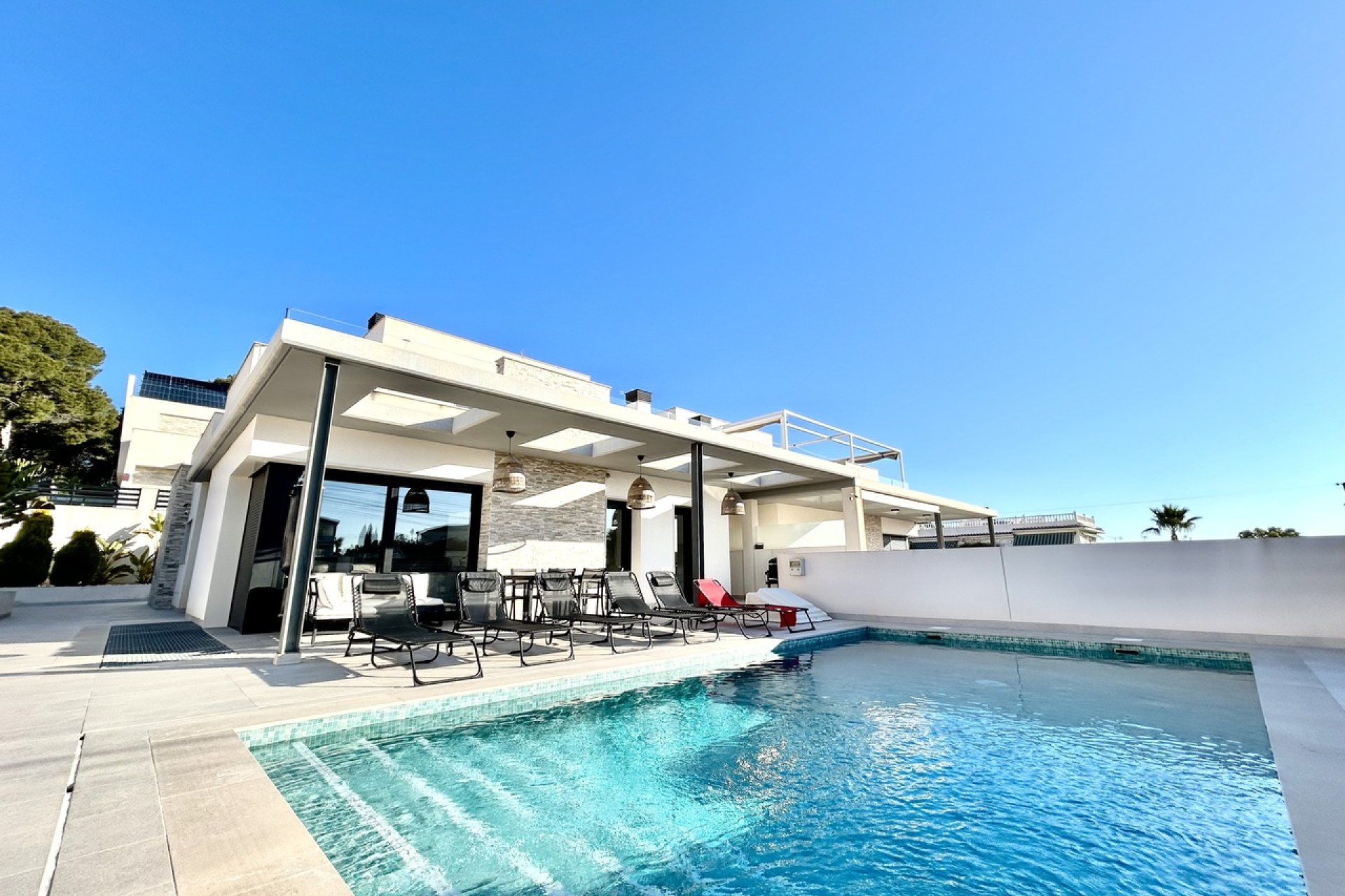 Segunda mano - Villa -
Los Balcones - Costa Blanca