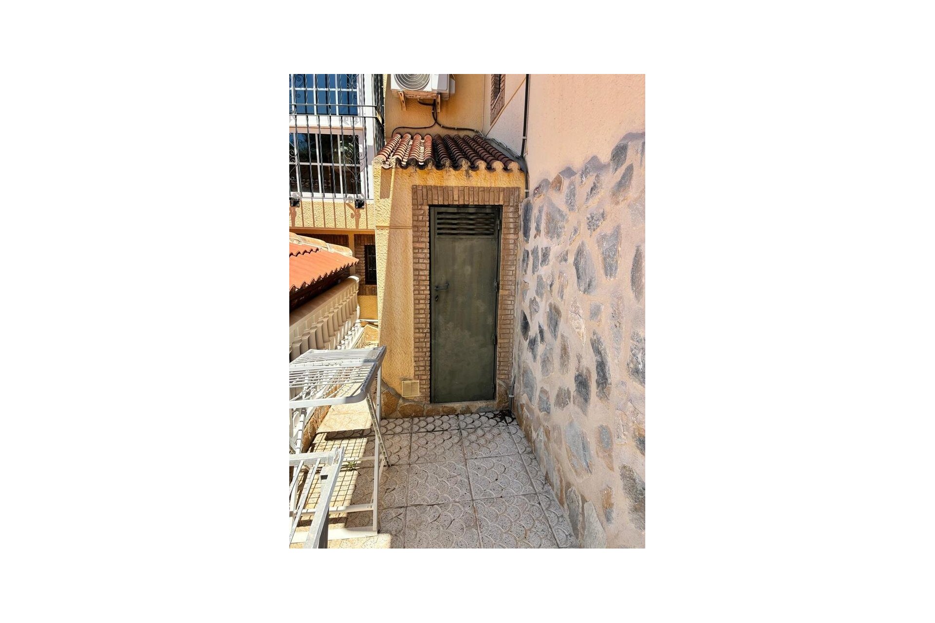 Segunda mano - Villa -
Los Balcones - Costa Blanca