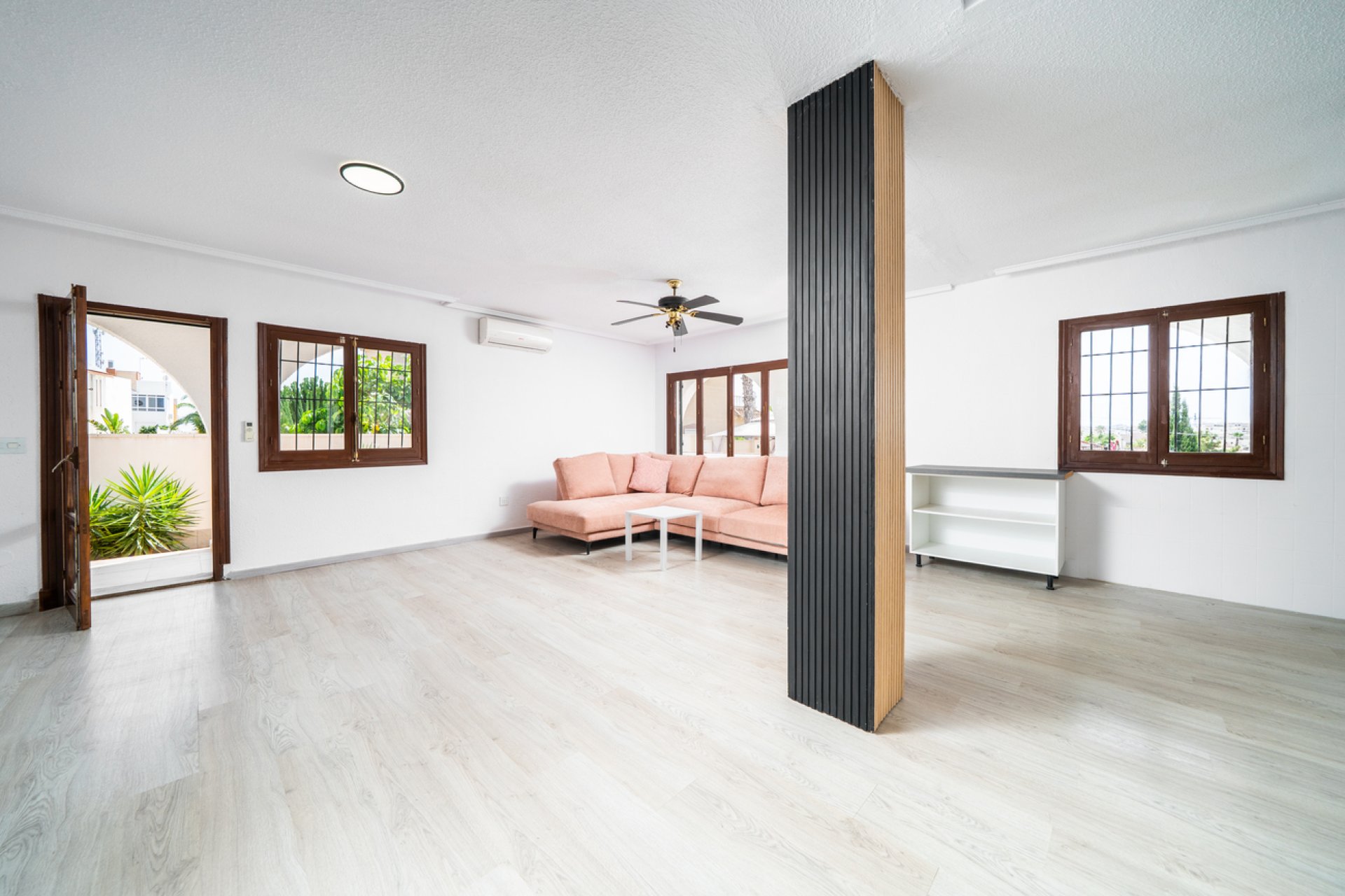 Segunda mano - Villa -
Los Balcones - Costa Blanca