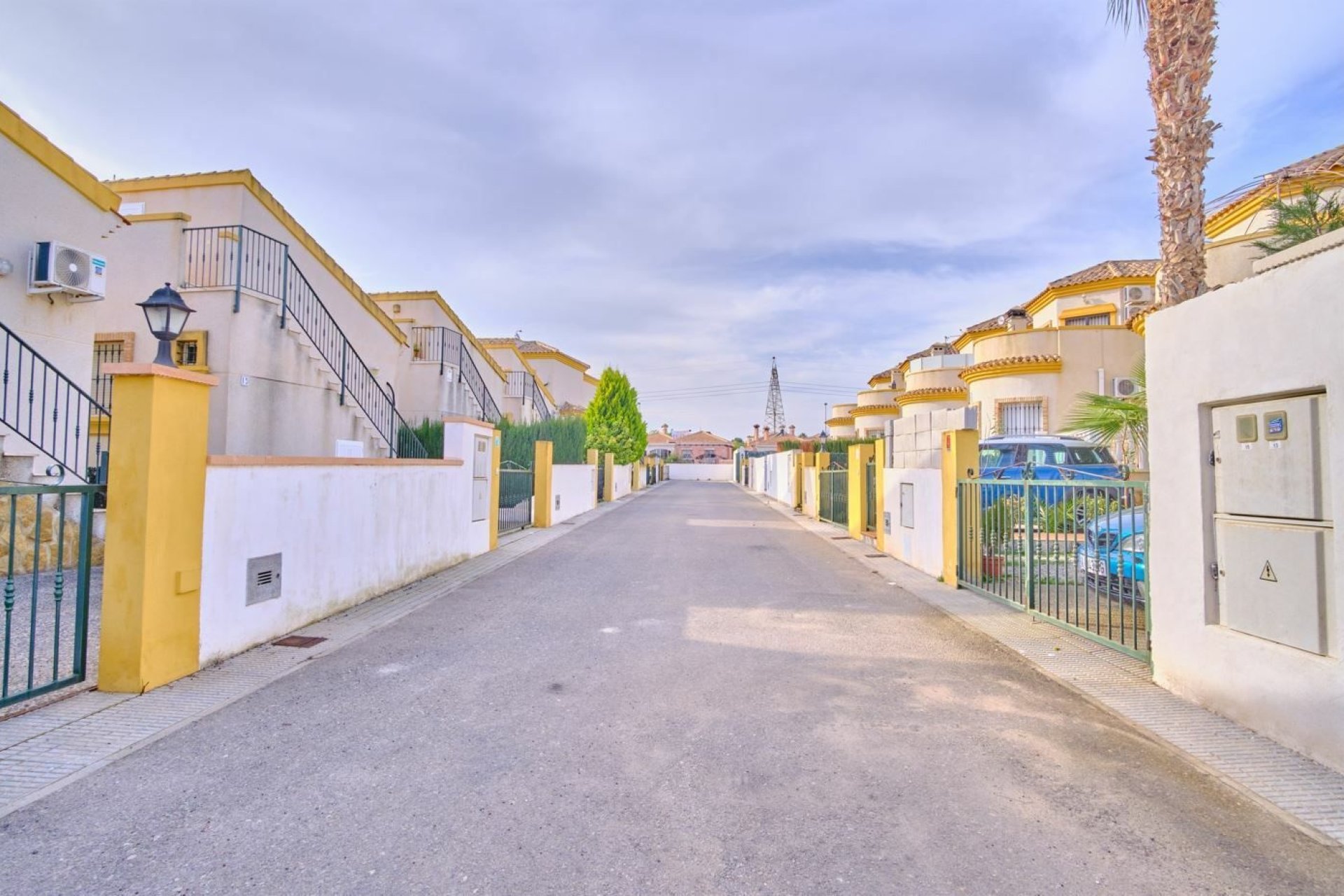 Segunda mano - Villa -
Los Montesinos - Costa Blanca