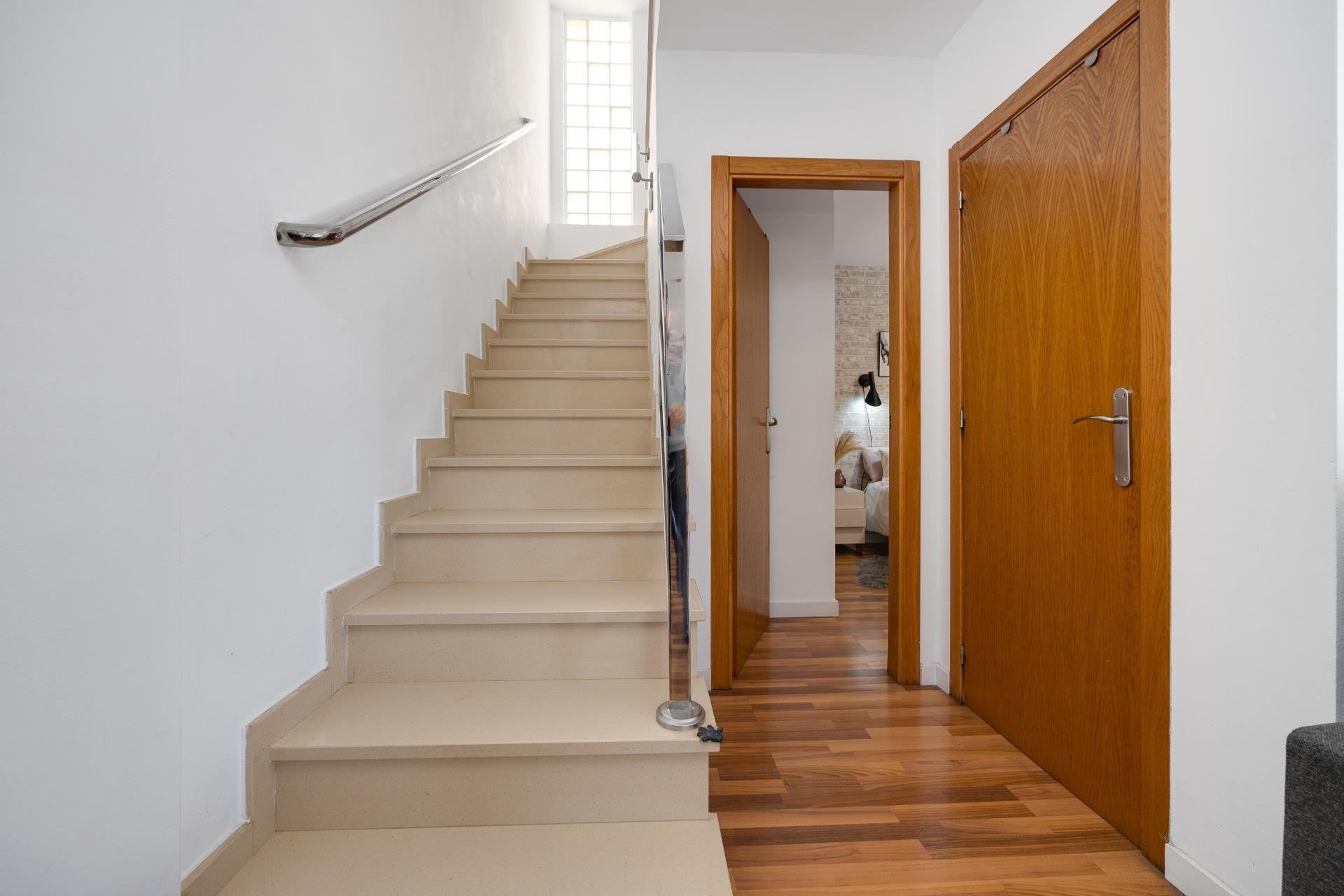 Segunda mano - Villa -
Los Montesinos - La Herrada