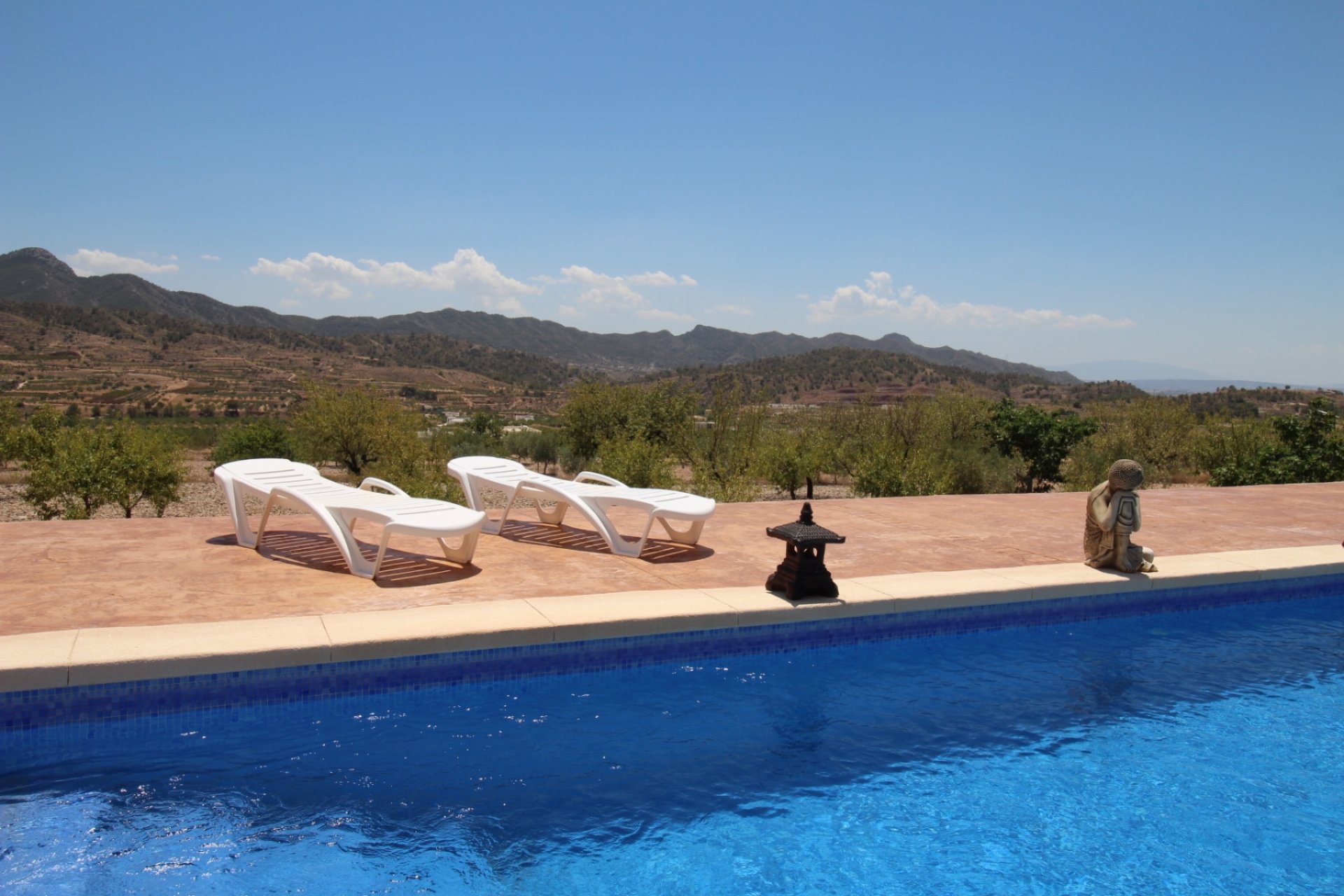 Segunda mano - Villa -
Macisvenda - Inland