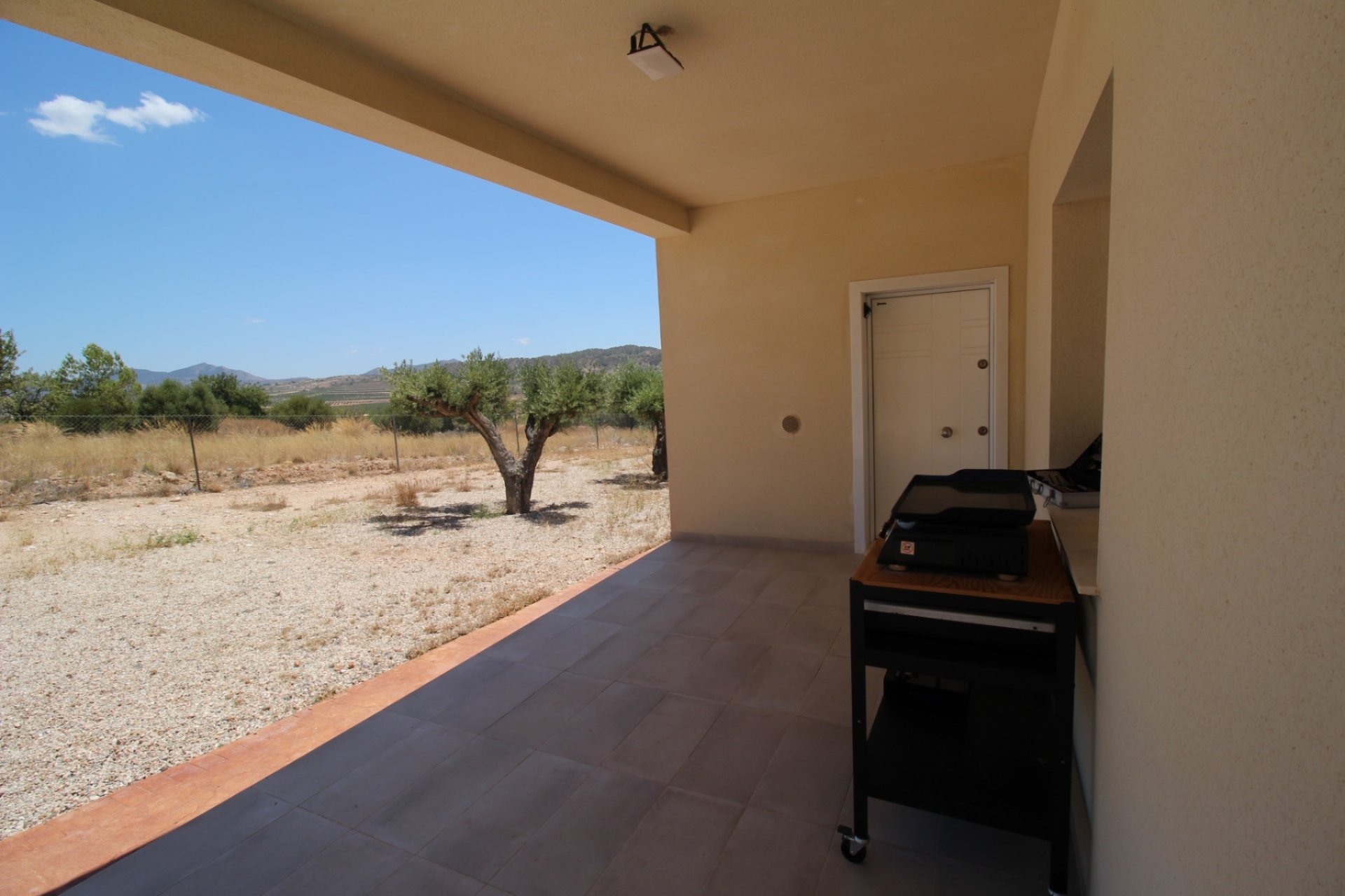 Segunda mano - Villa -
Macisvenda - Inland