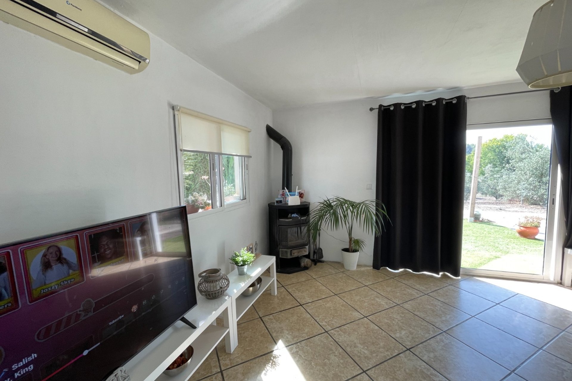 Segunda mano - Villa -
Millena - Inland