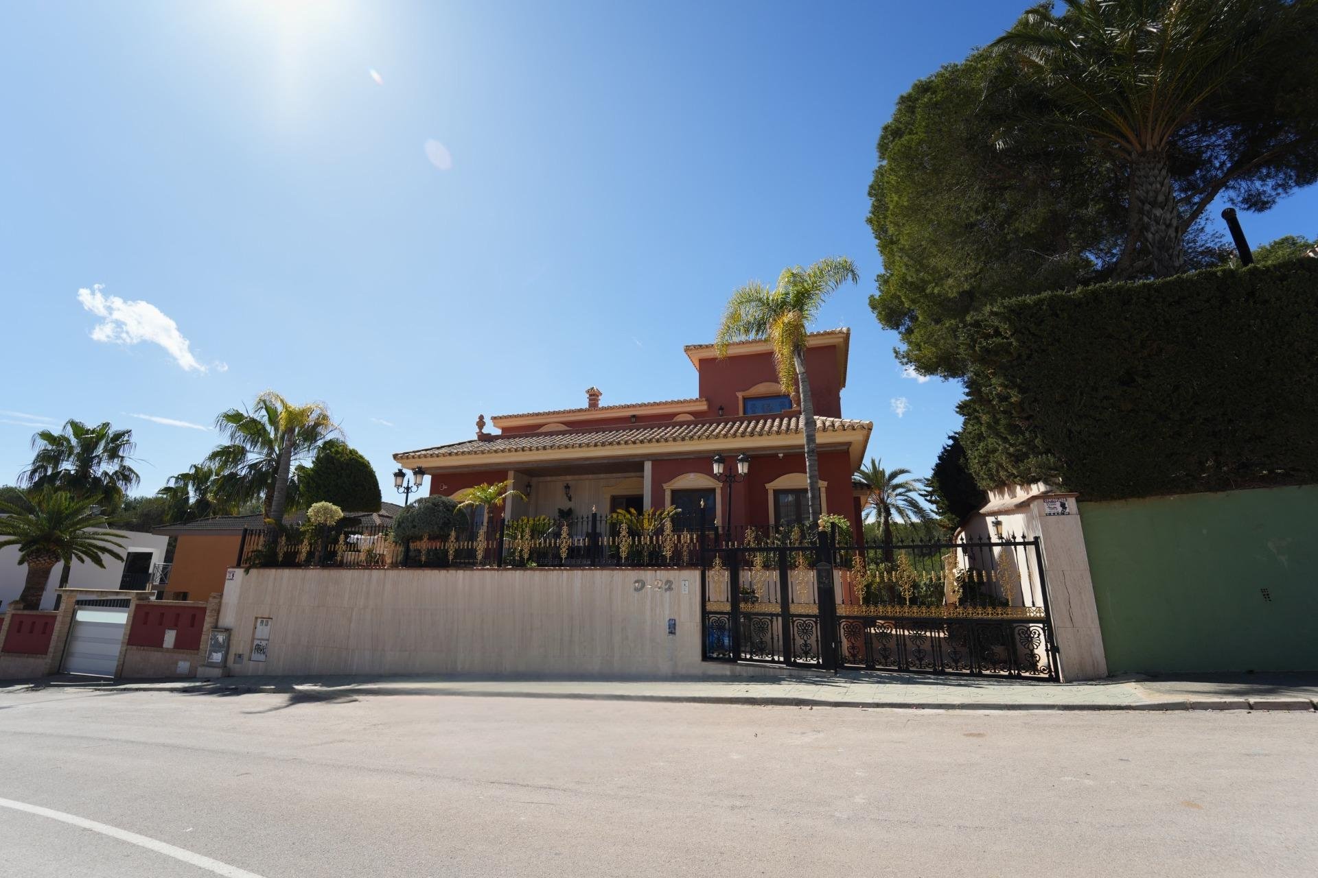 Segunda mano - Villa -
Orihuela Costa - Campoamor