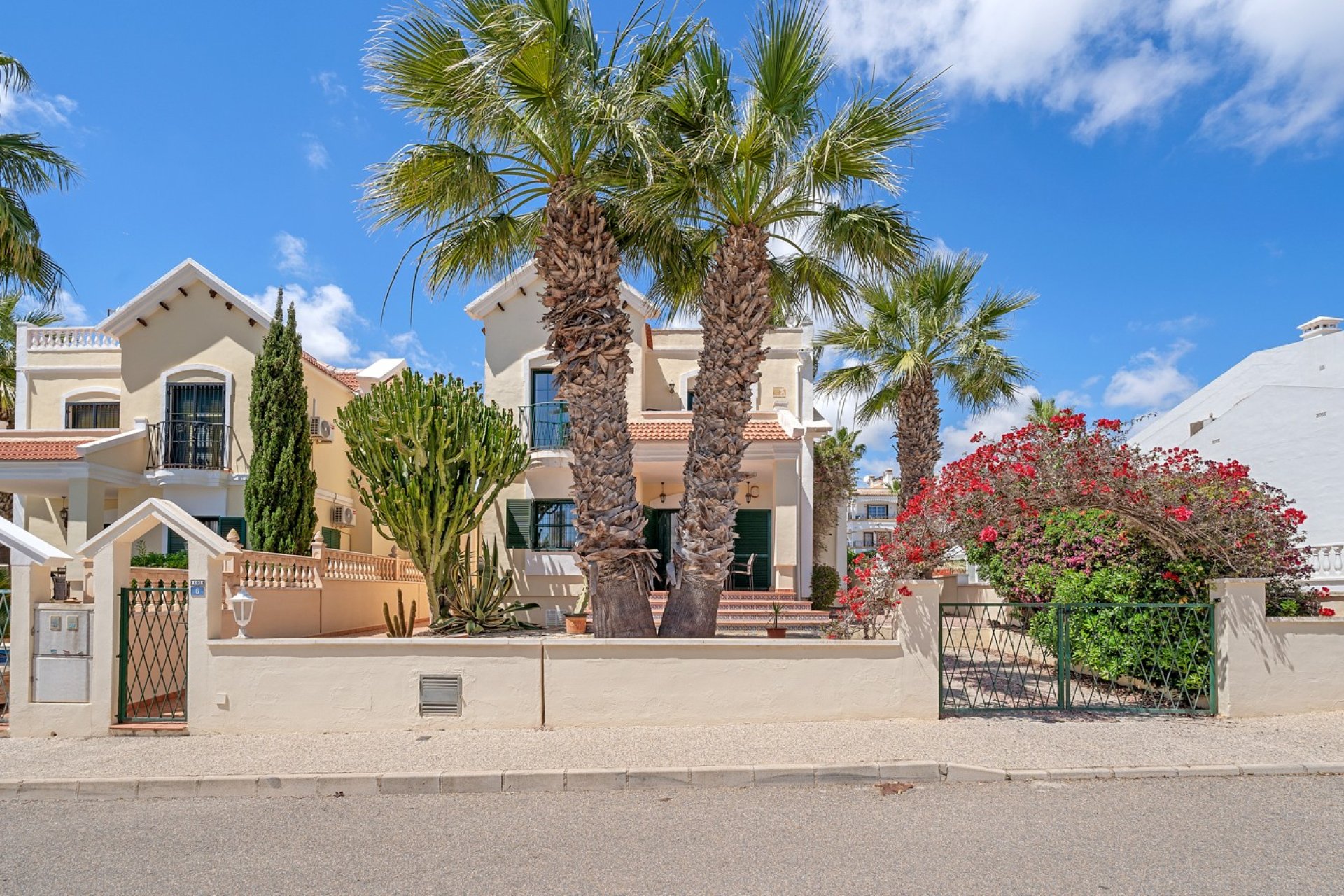 Segunda mano - Villa -
Orihuela Costa - Costa Blanca