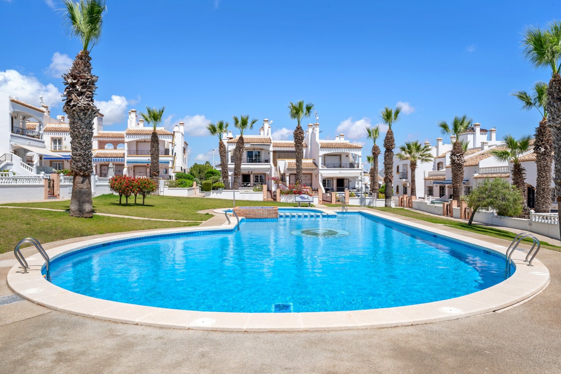 Segunda mano - Villa -
Orihuela Costa - Costa Blanca
