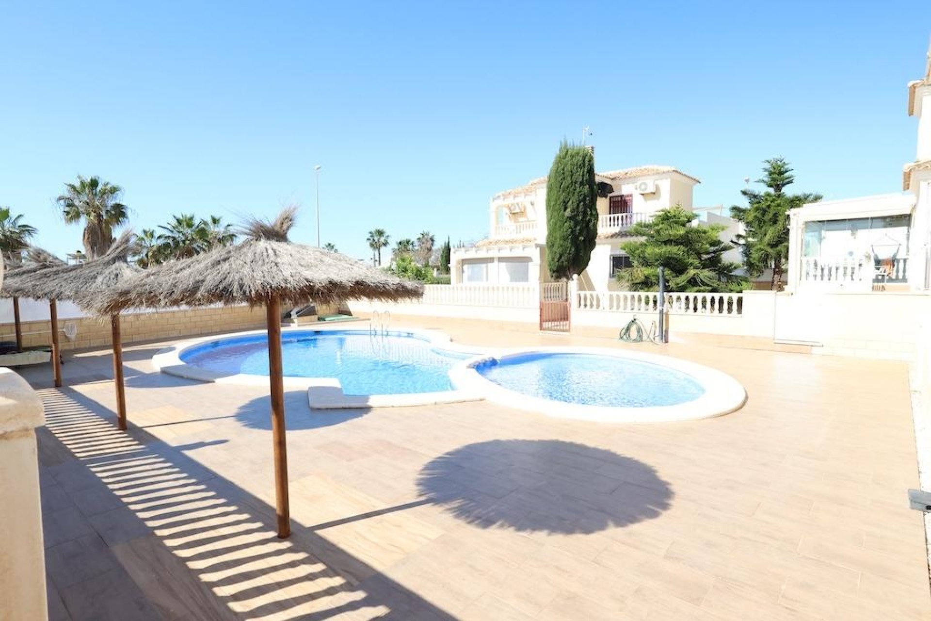 Segunda mano - Villa -
Orihuela Costa - Costa Blanca
