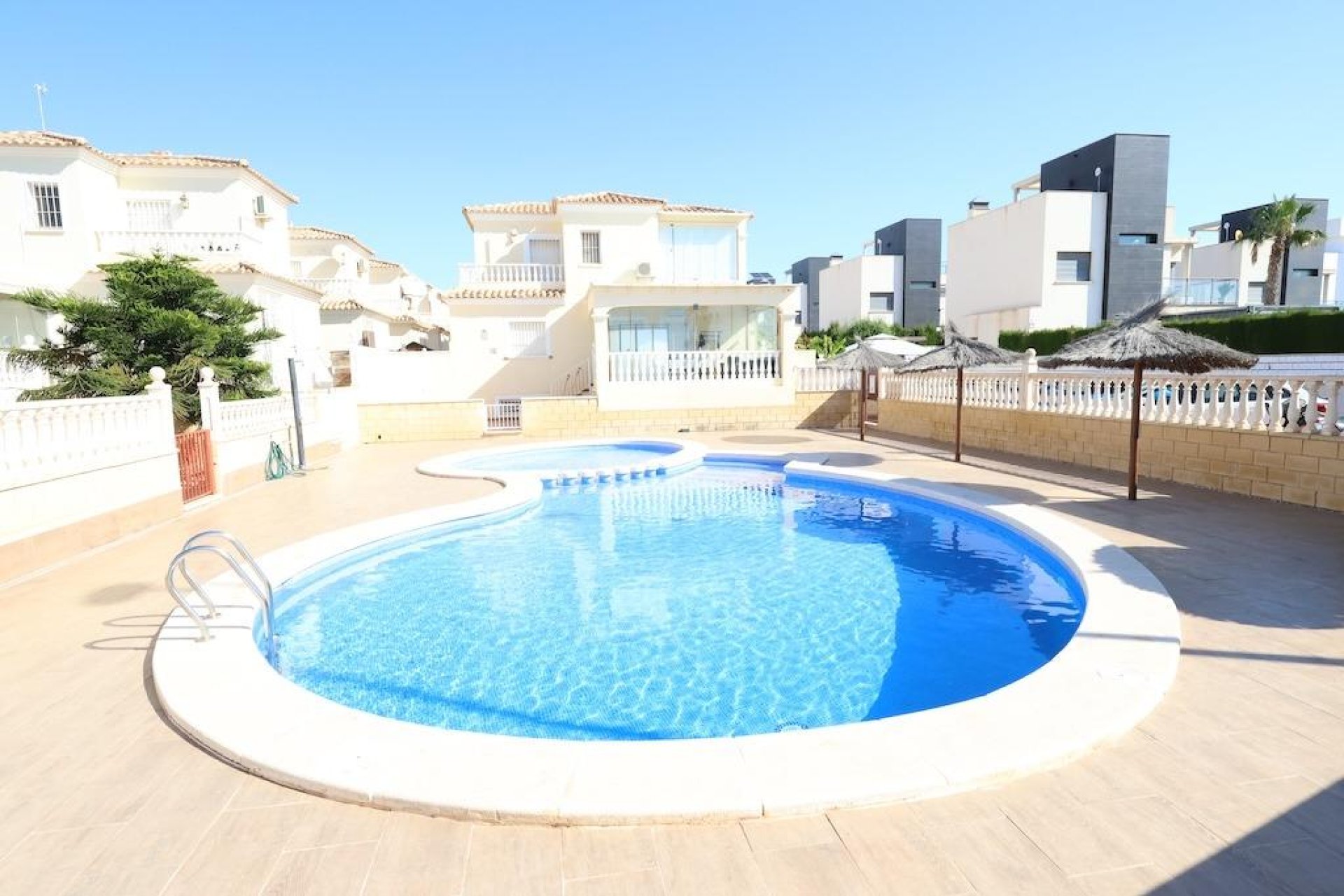 Segunda mano - Villa -
Orihuela Costa - Costa Blanca