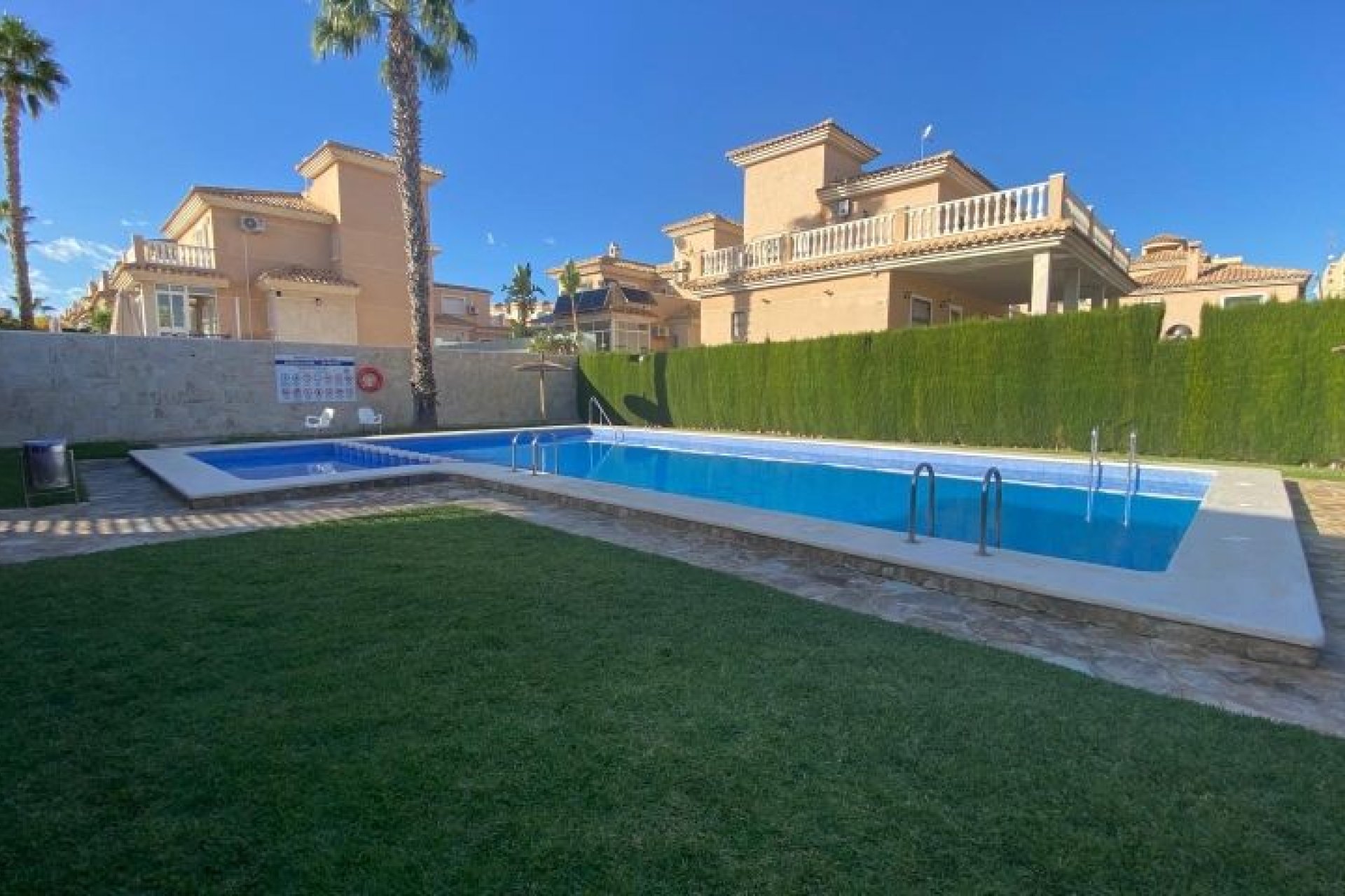 Segunda mano - Villa -
Orihuela Costa - Costa Blanca