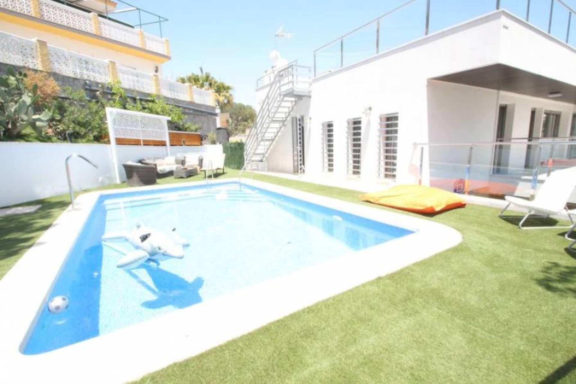 Segunda mano - Villa -
Orihuela Costa - Costa Blanca