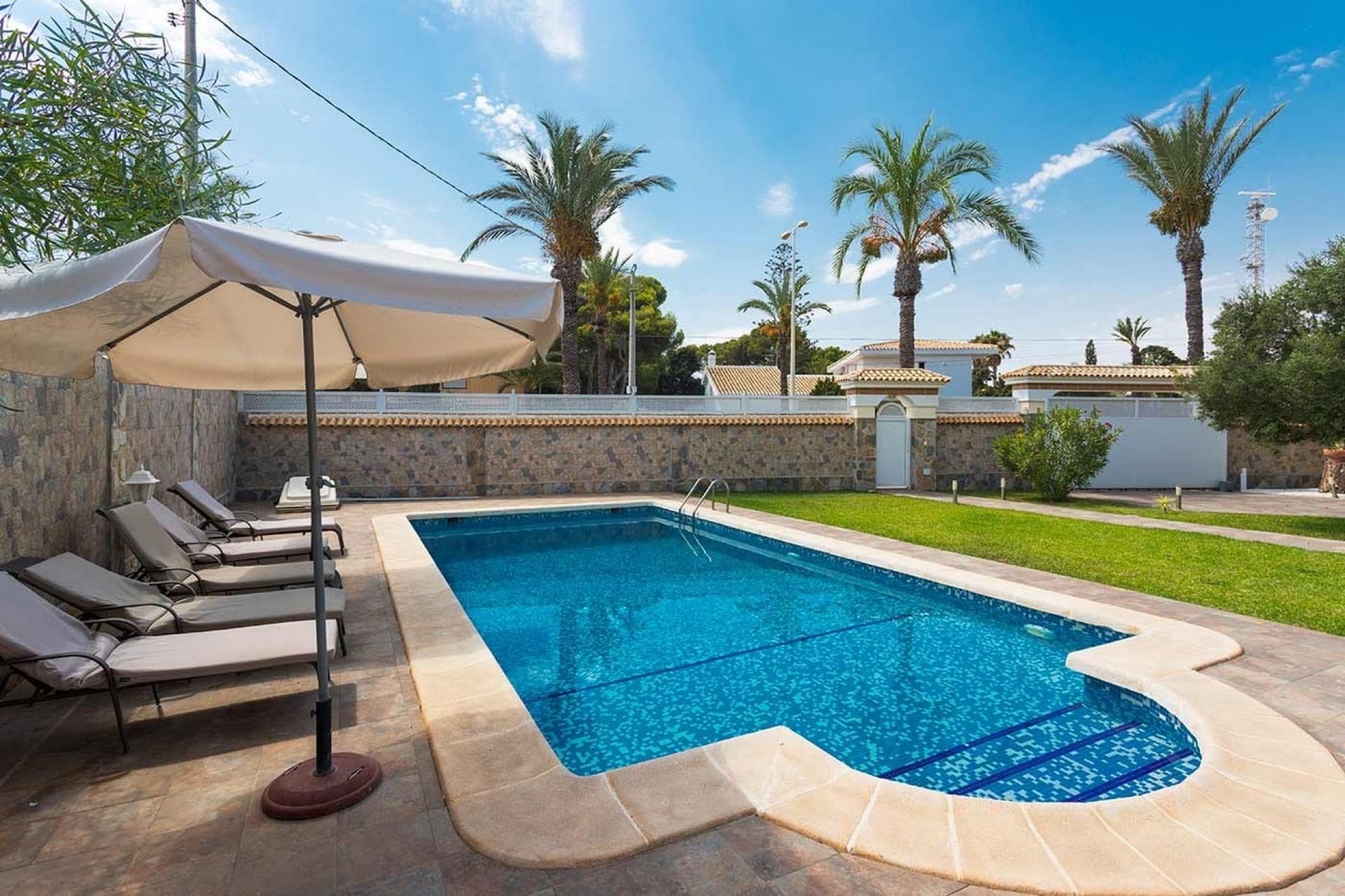 Segunda mano - Villa -
Orihuela Costa - Costa Blanca