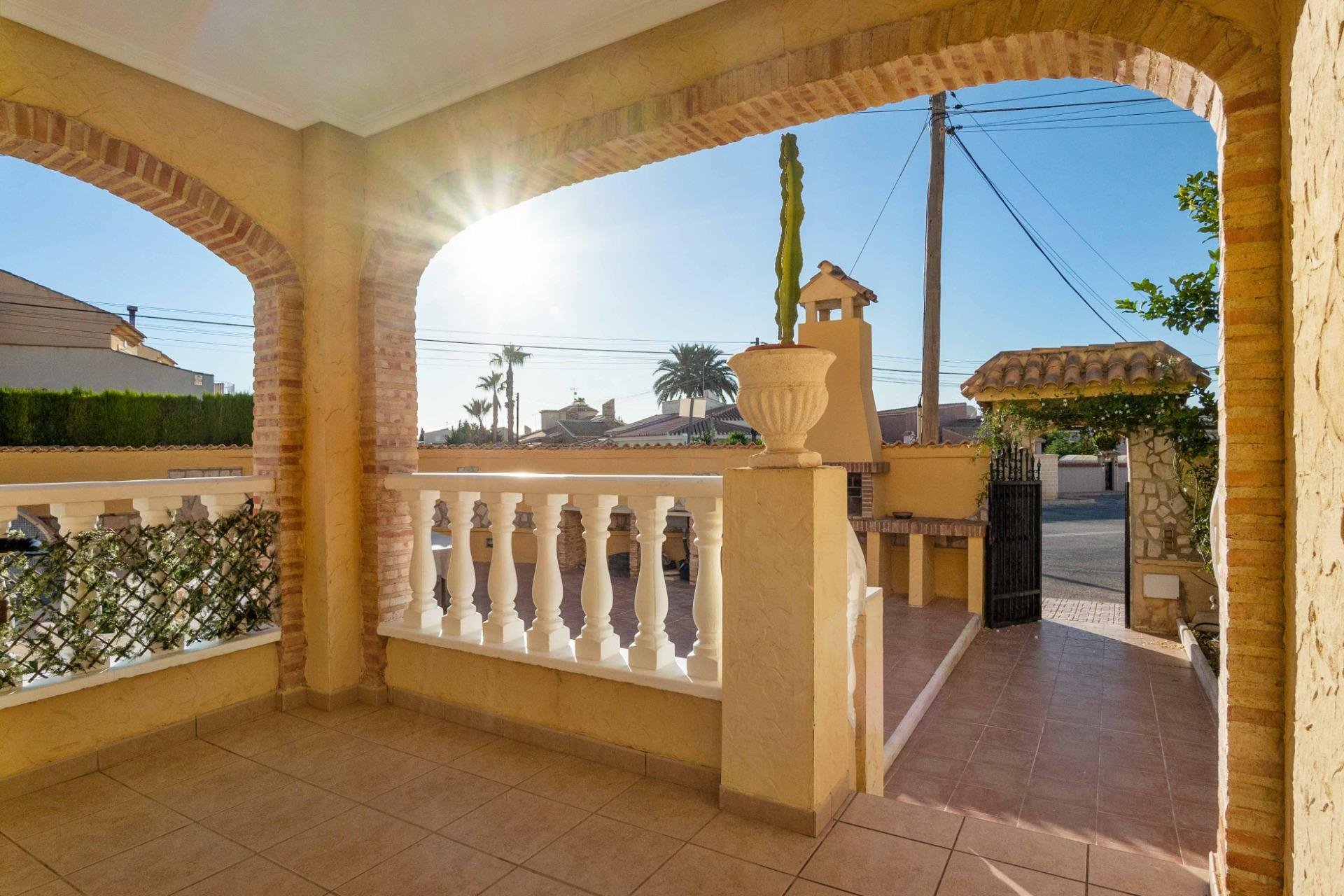 Segunda mano - Villa -
Orihuela Costa - La Florida