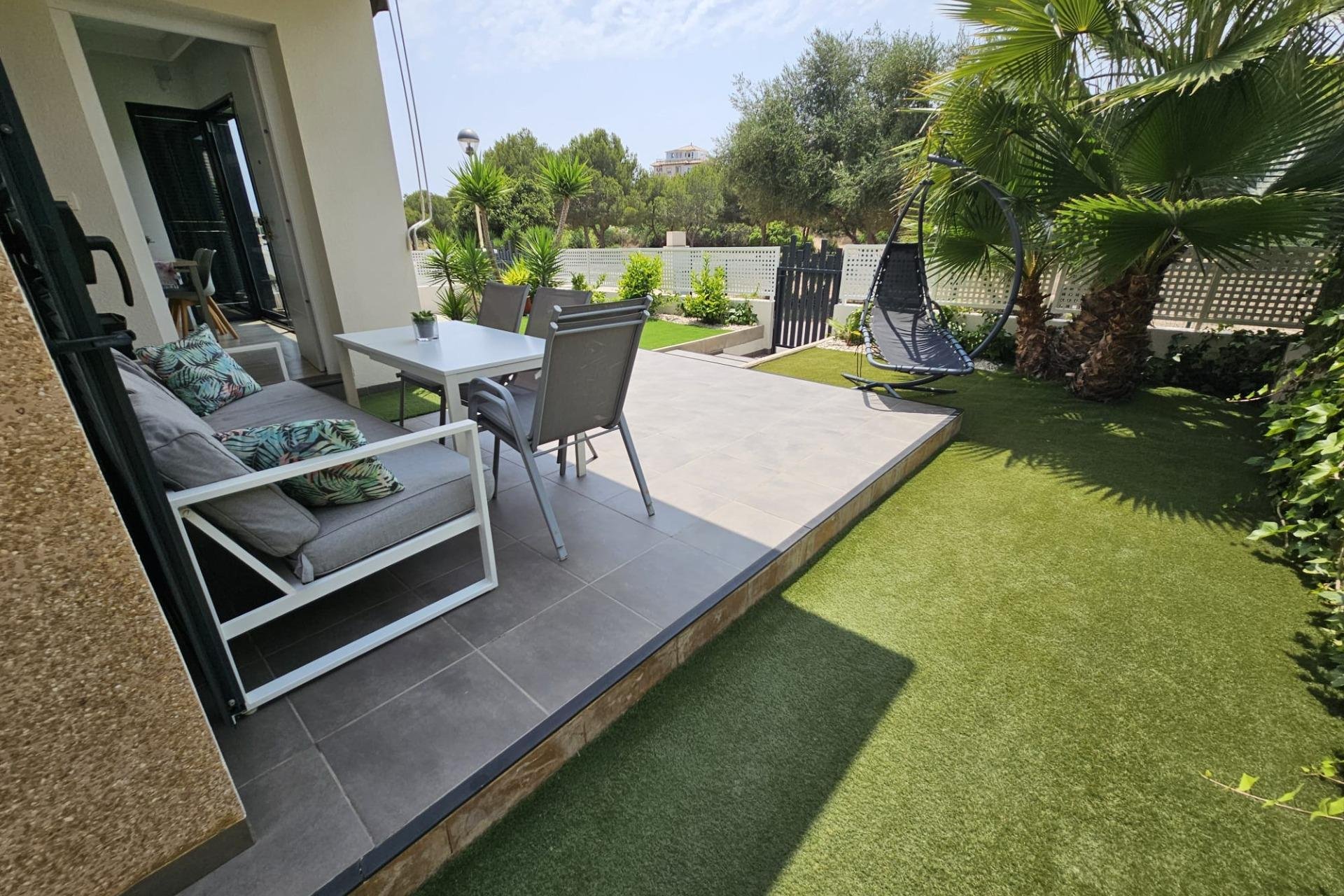 Segunda mano - Villa -
Orihuela Costa - La Regia
