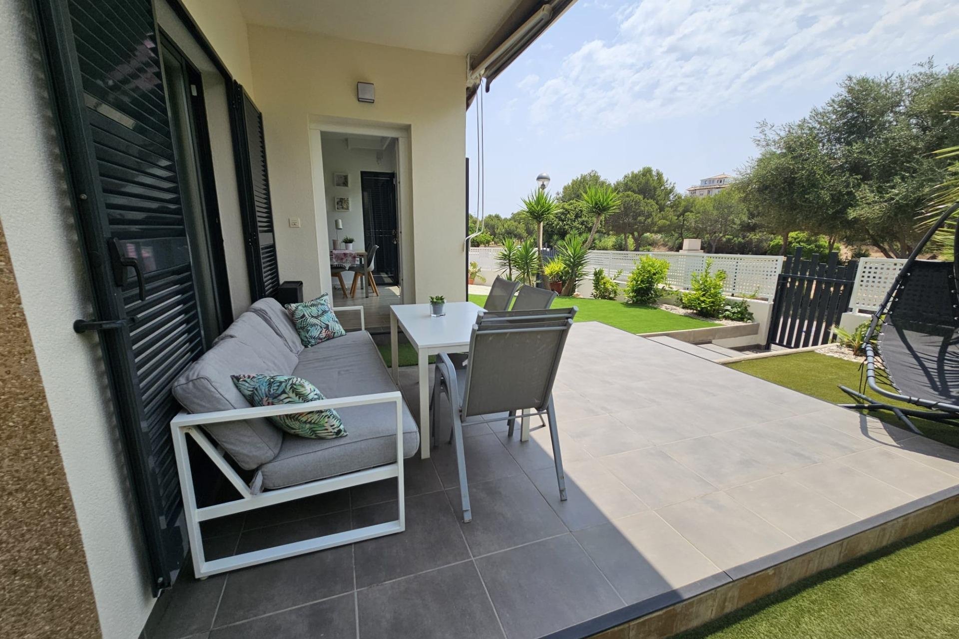 Segunda mano - Villa -
Orihuela Costa - La Regia