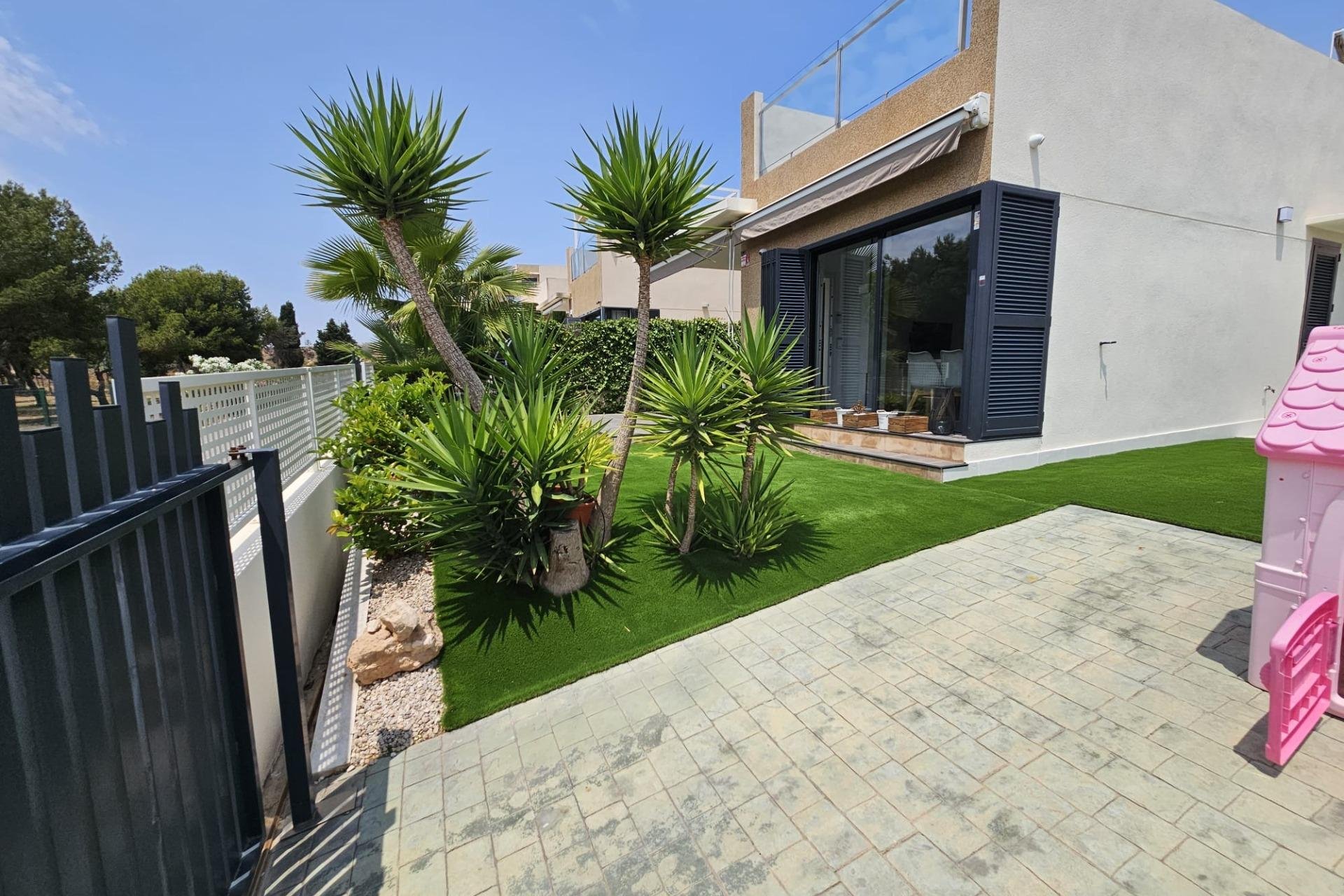 Segunda mano - Villa -
Orihuela Costa - La Regia