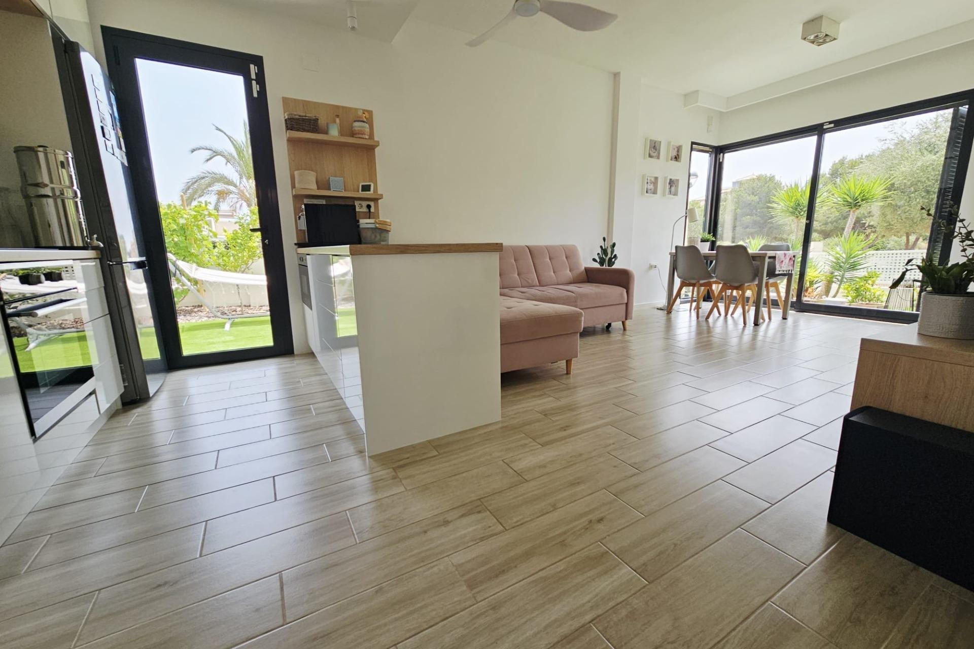 Segunda mano - Villa -
Orihuela Costa - La Regia