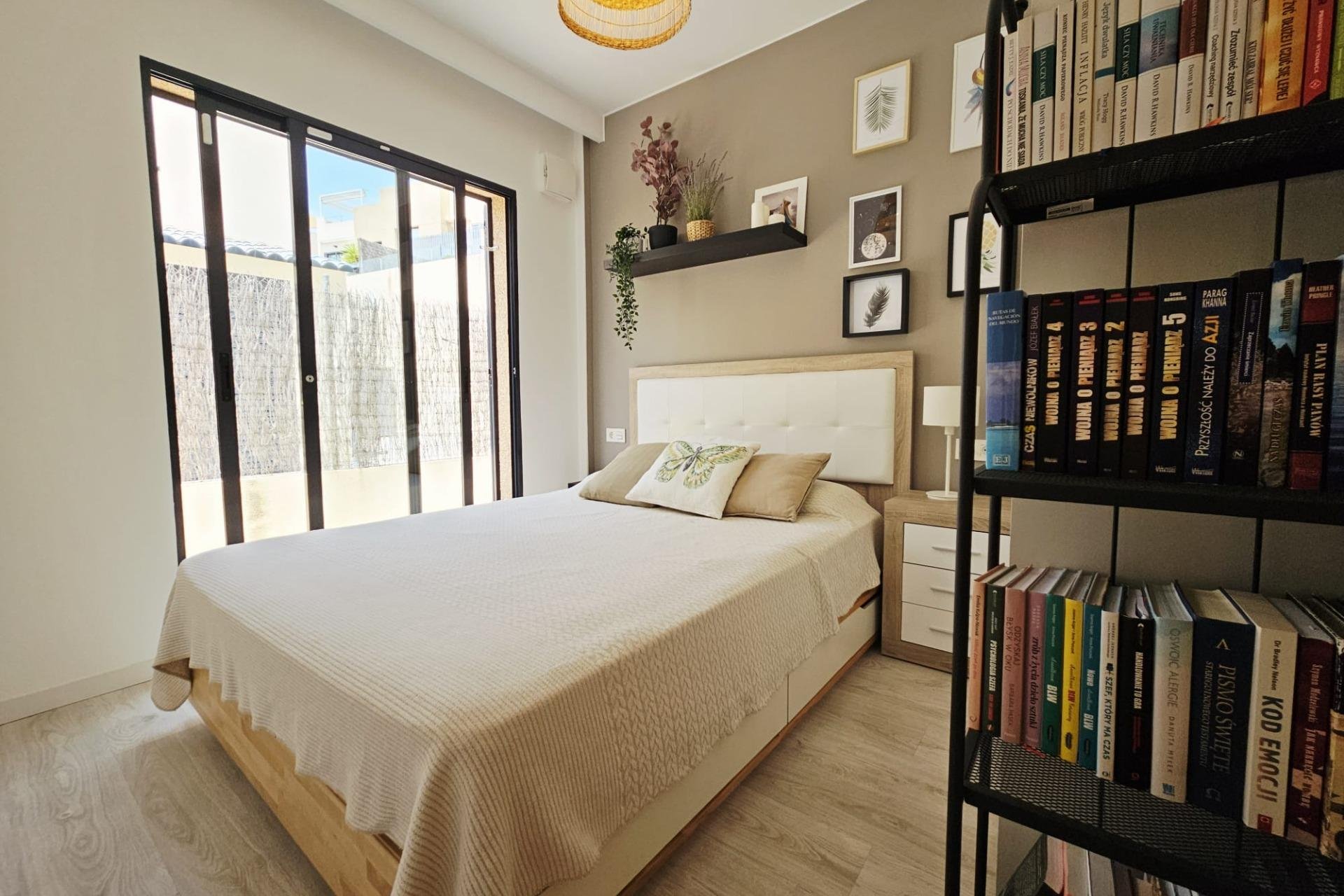 Segunda mano - Villa -
Orihuela Costa - La Regia