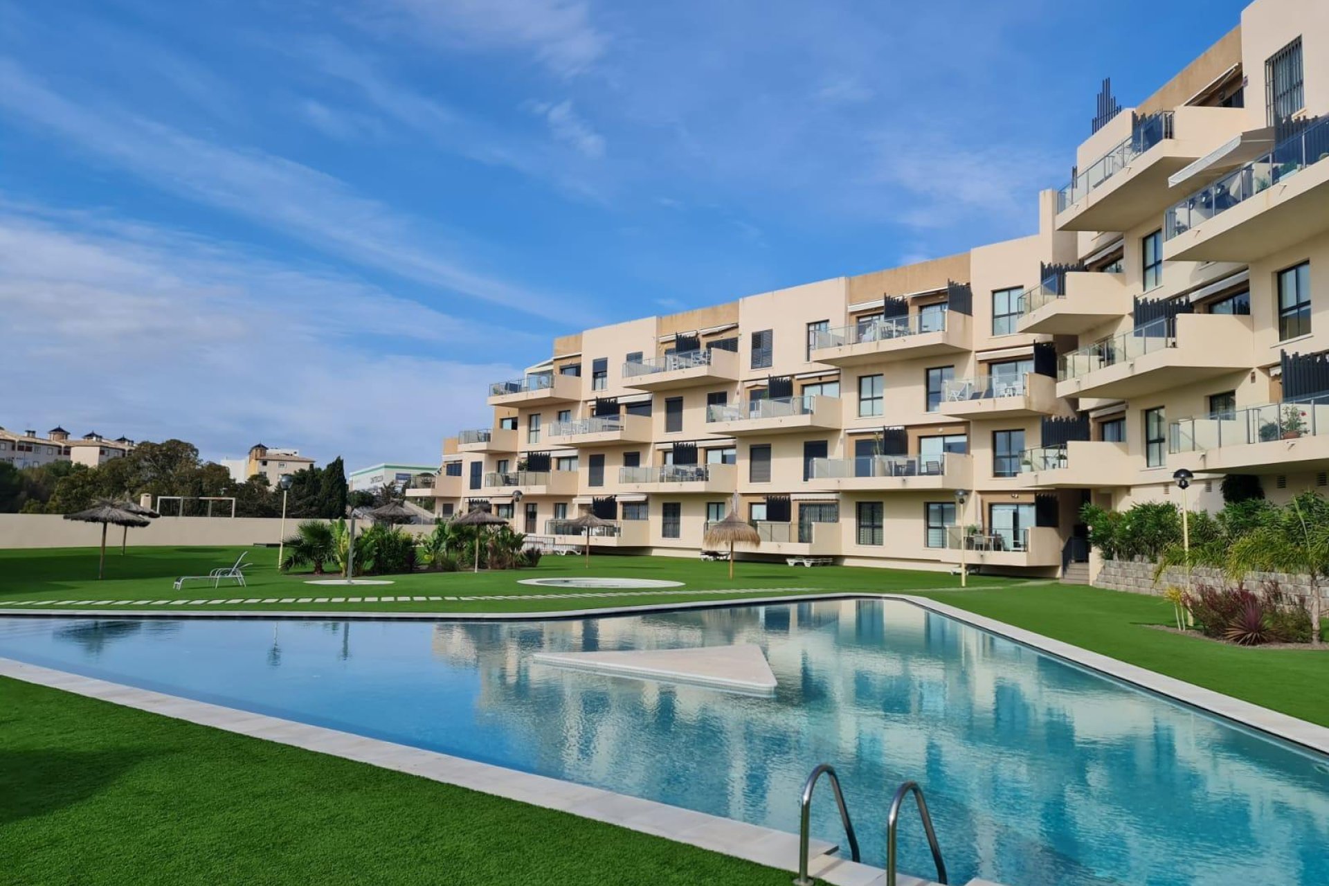 Segunda mano - Villa -
Orihuela Costa - La Regia