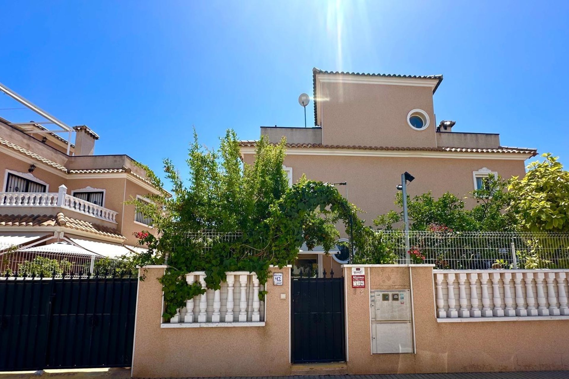 Segunda mano - Villa -
Orihuela Costa - La Regia