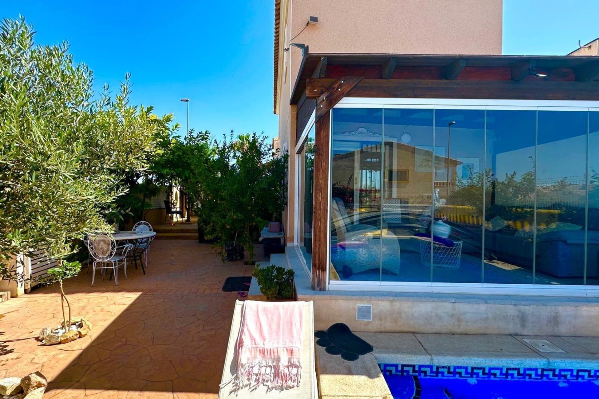 Segunda mano - Villa -
Orihuela Costa - La Regia