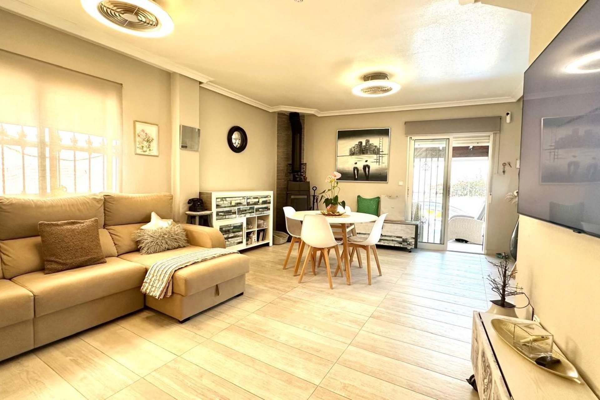 Segunda mano - Villa -
Orihuela Costa - La Regia