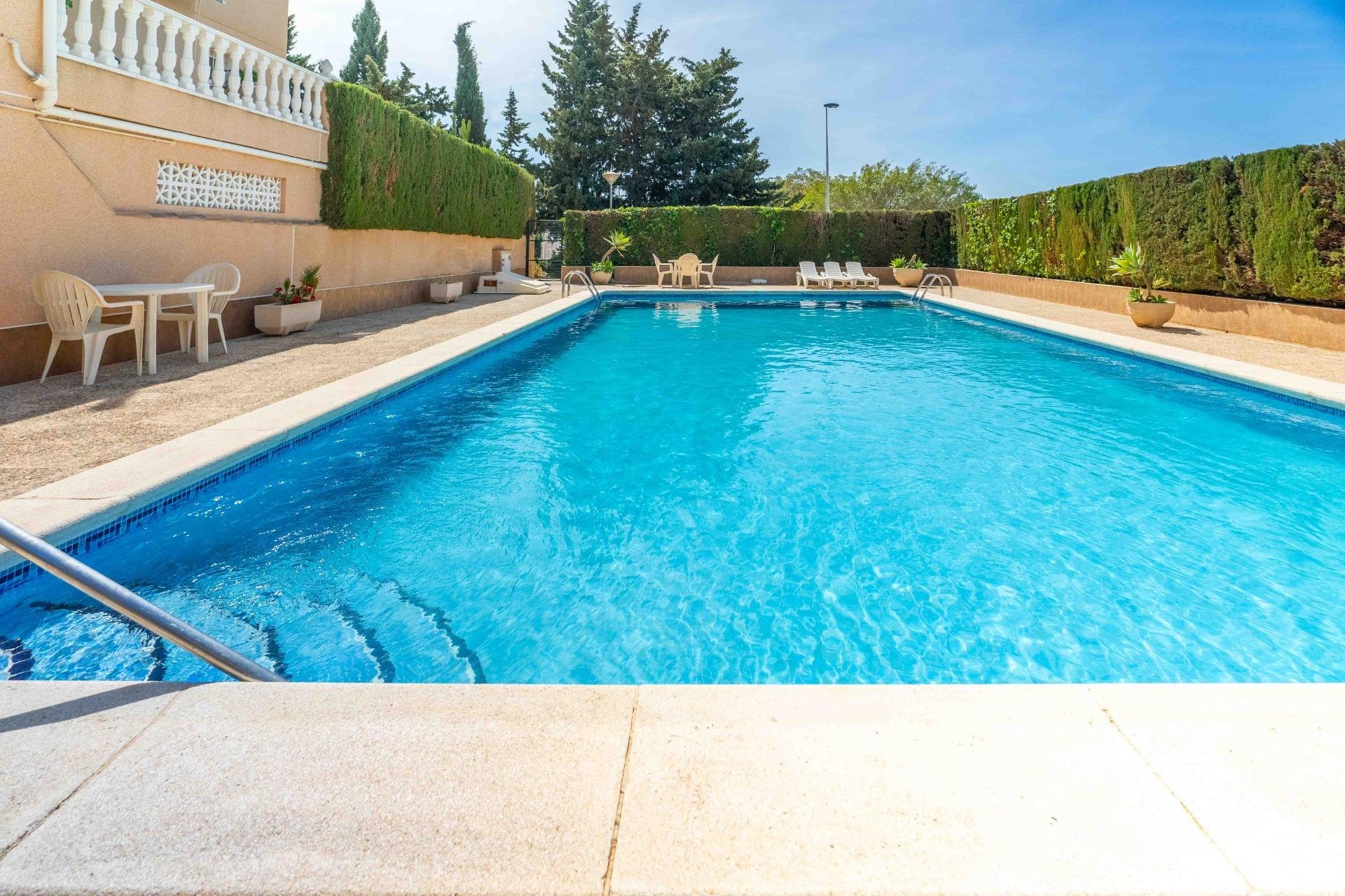 Segunda mano - Villa -
Orihuela Costa - Punta Prima