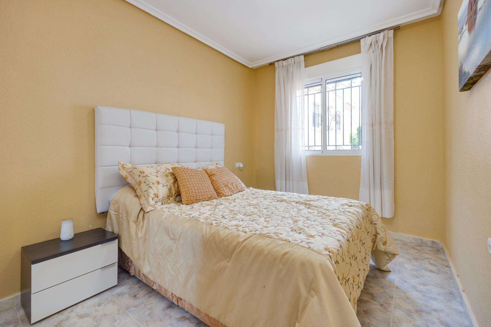Segunda mano - Villa -
Orihuela Costa - Villamartín-las Filipinas