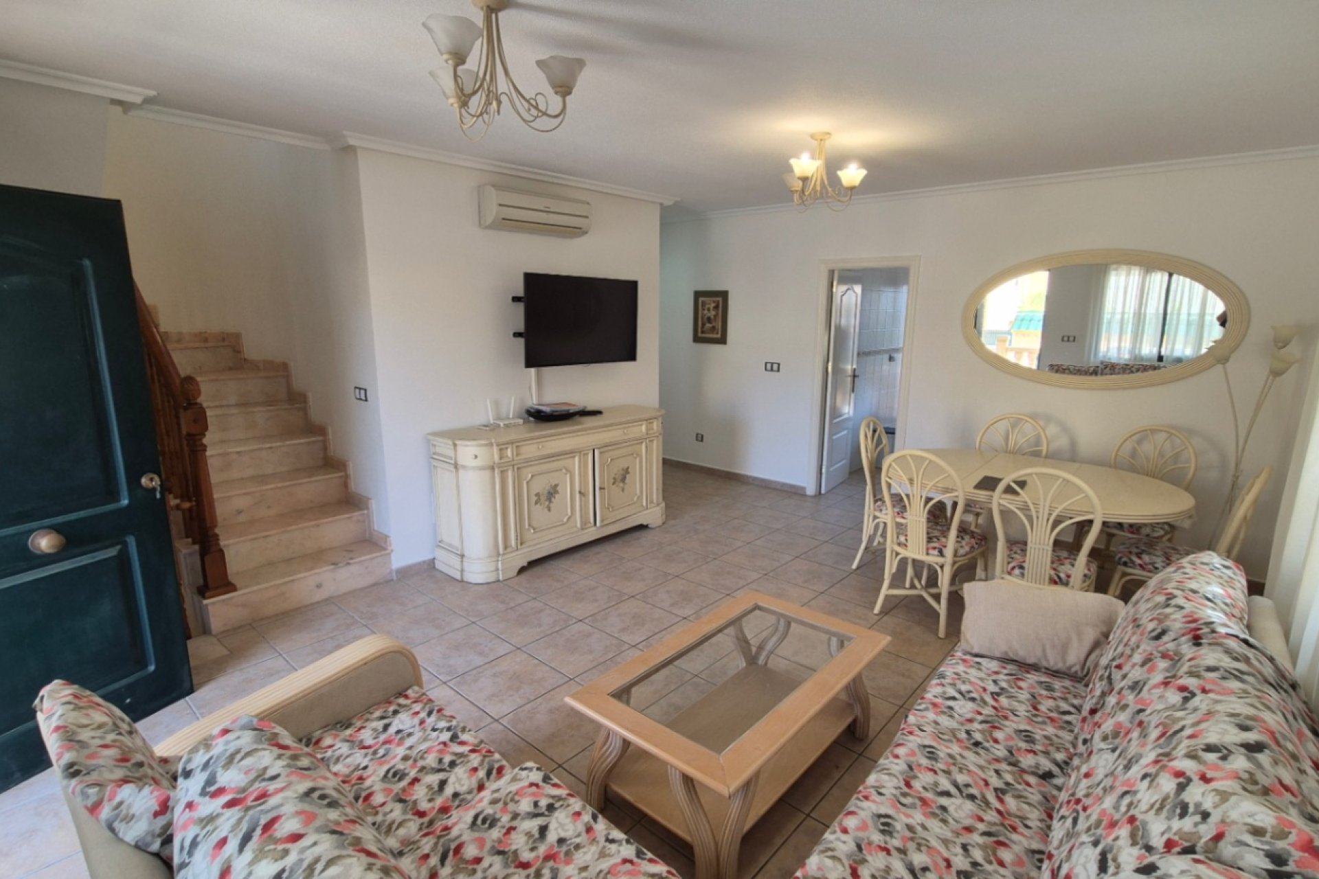 Segunda mano - Villa -
Orihuela - Inland