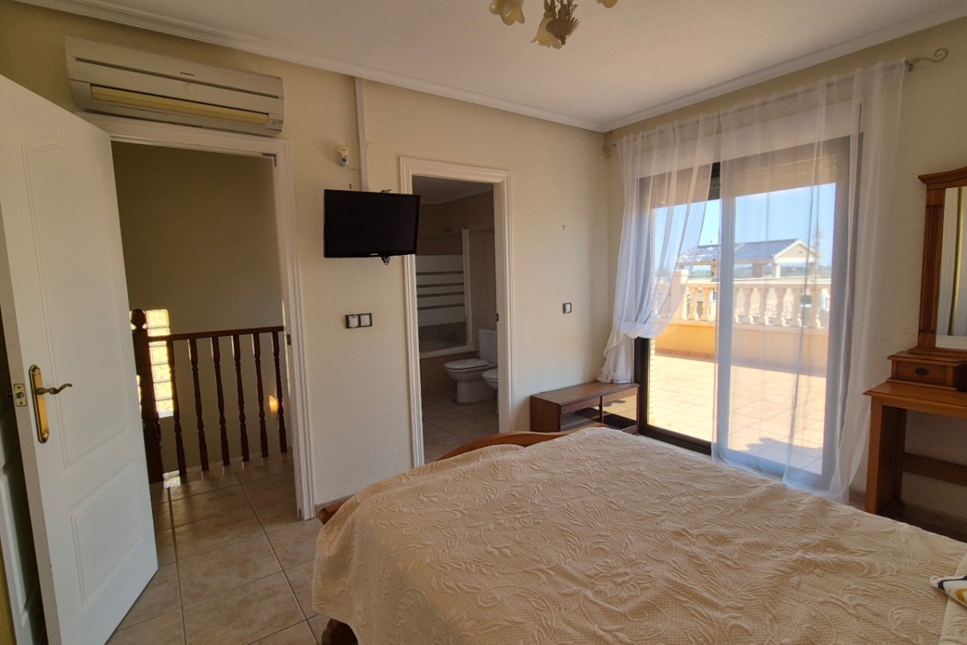 Segunda mano - Villa -
Orihuela - Inland