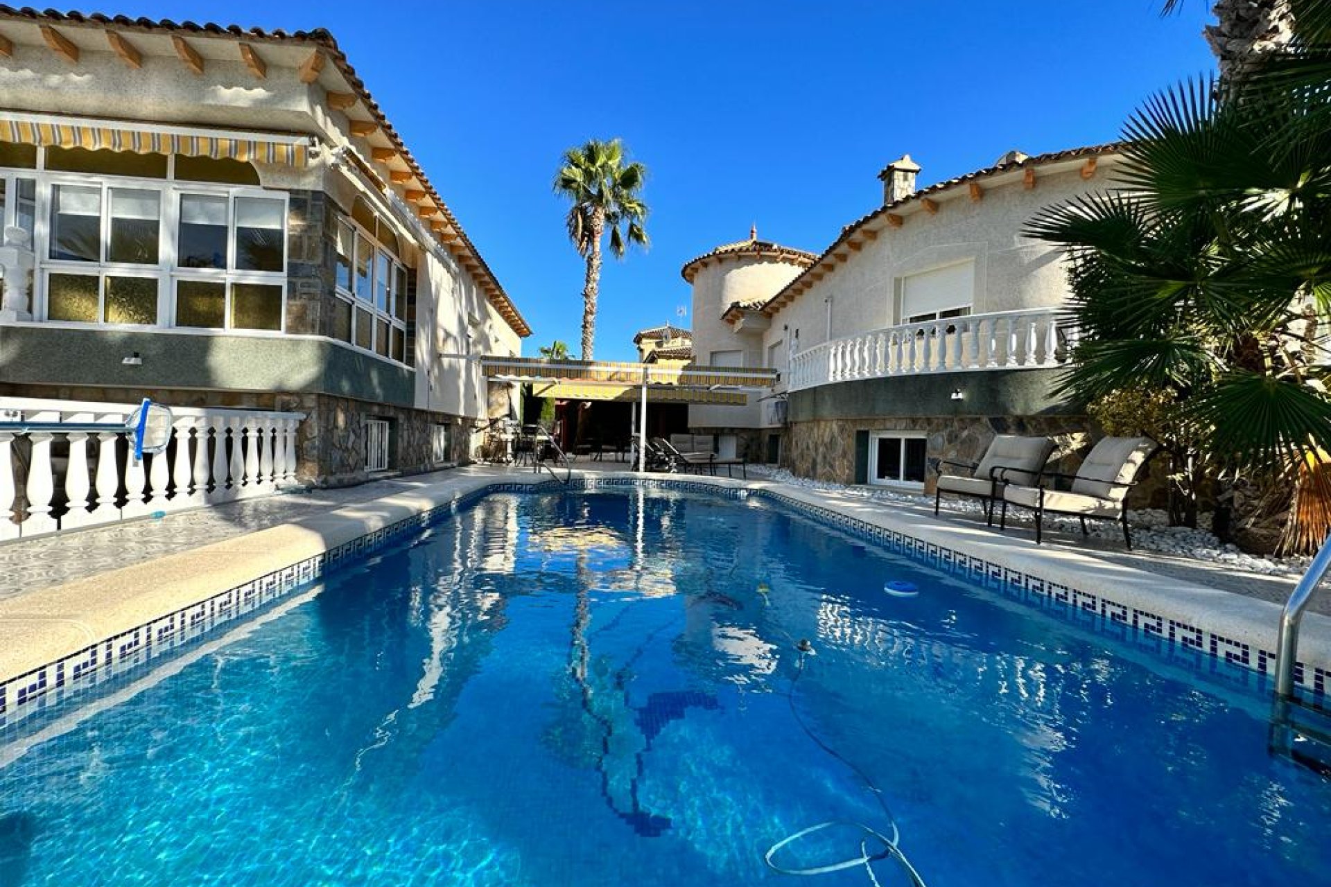 Segunda mano - Villa -
Orihuela - Inland