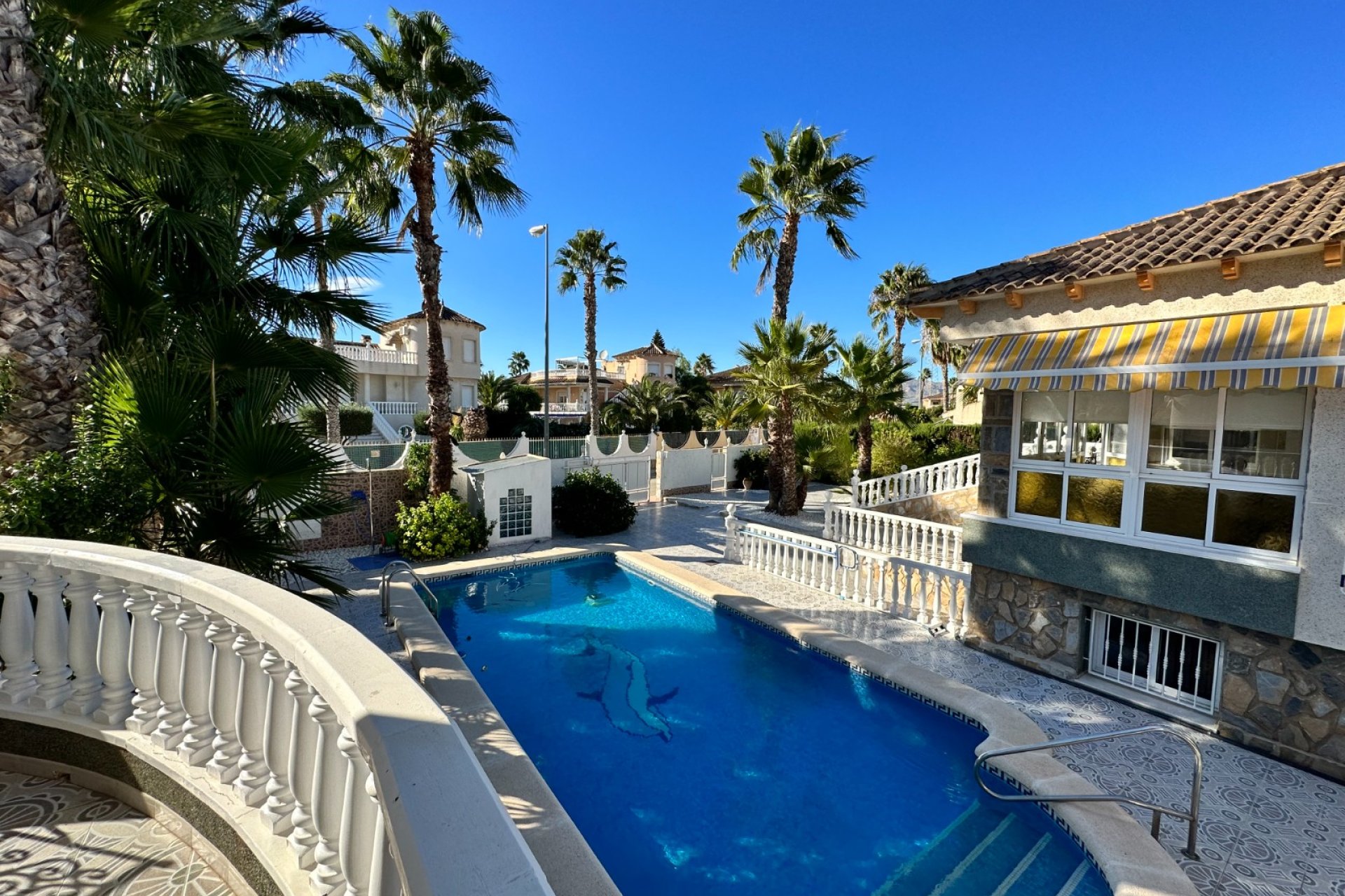 Segunda mano - Villa -
Orihuela - Inland