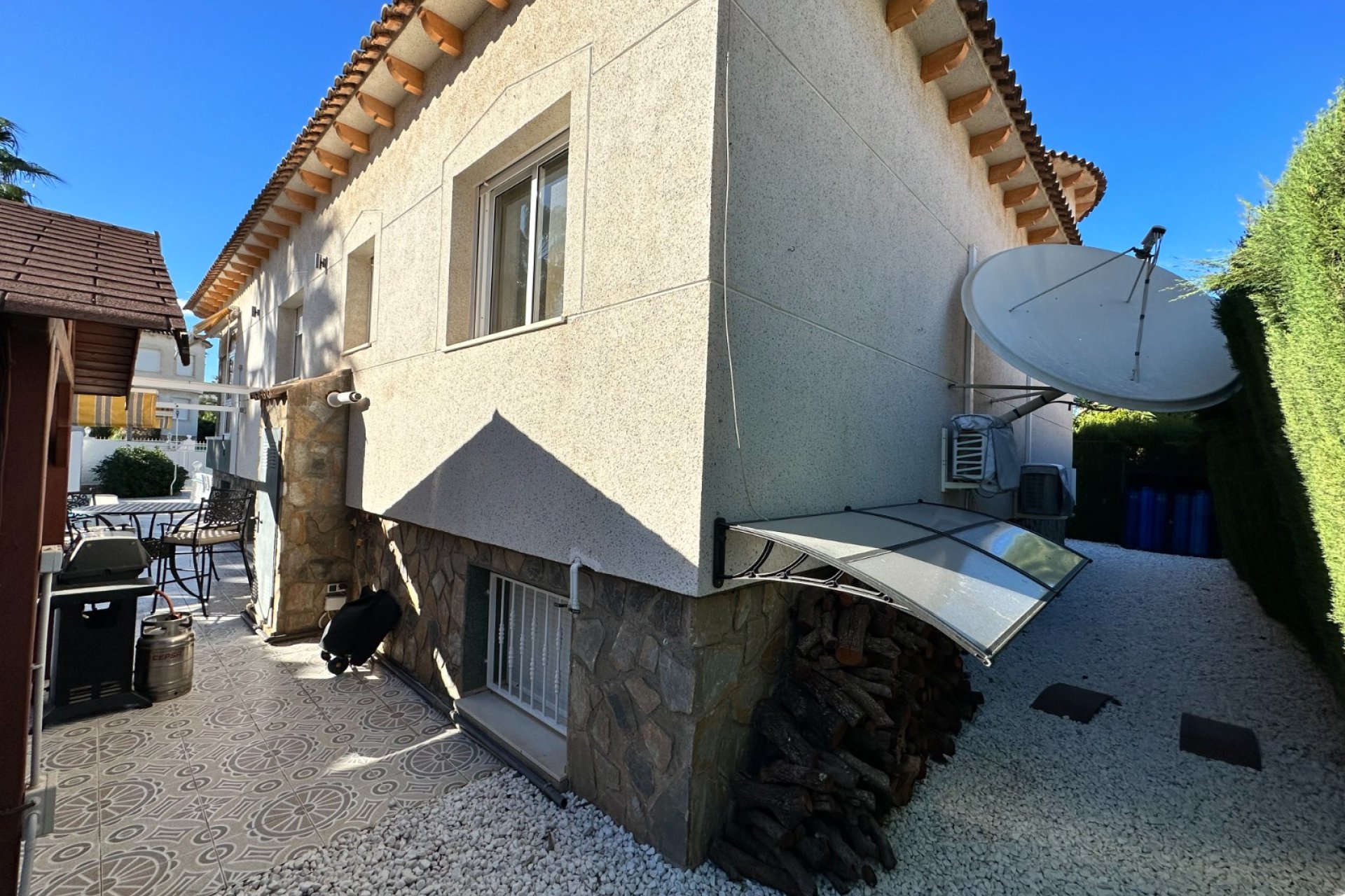 Segunda mano - Villa -
Orihuela - Inland