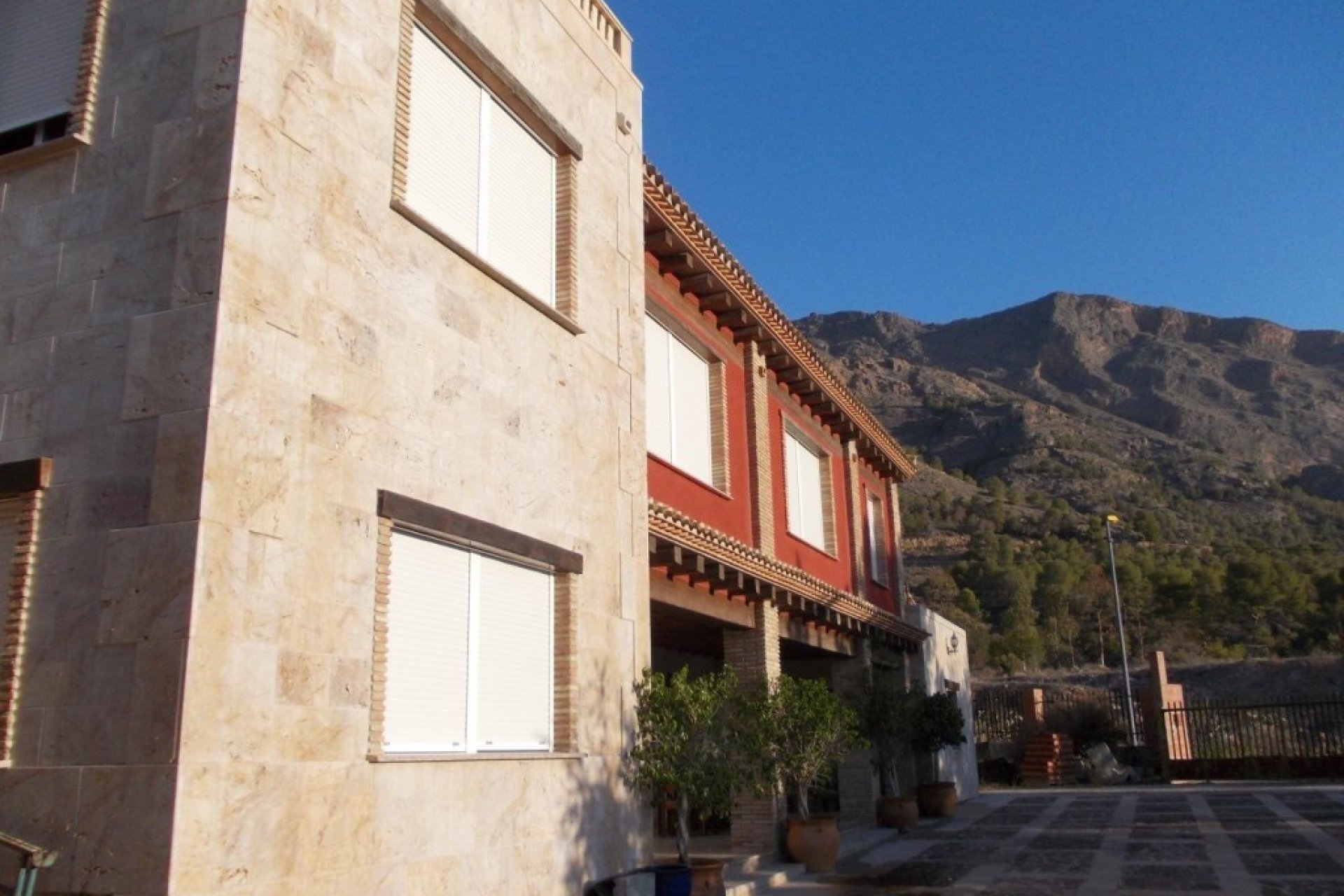 Segunda mano - Villa -
Orihuela - Inland