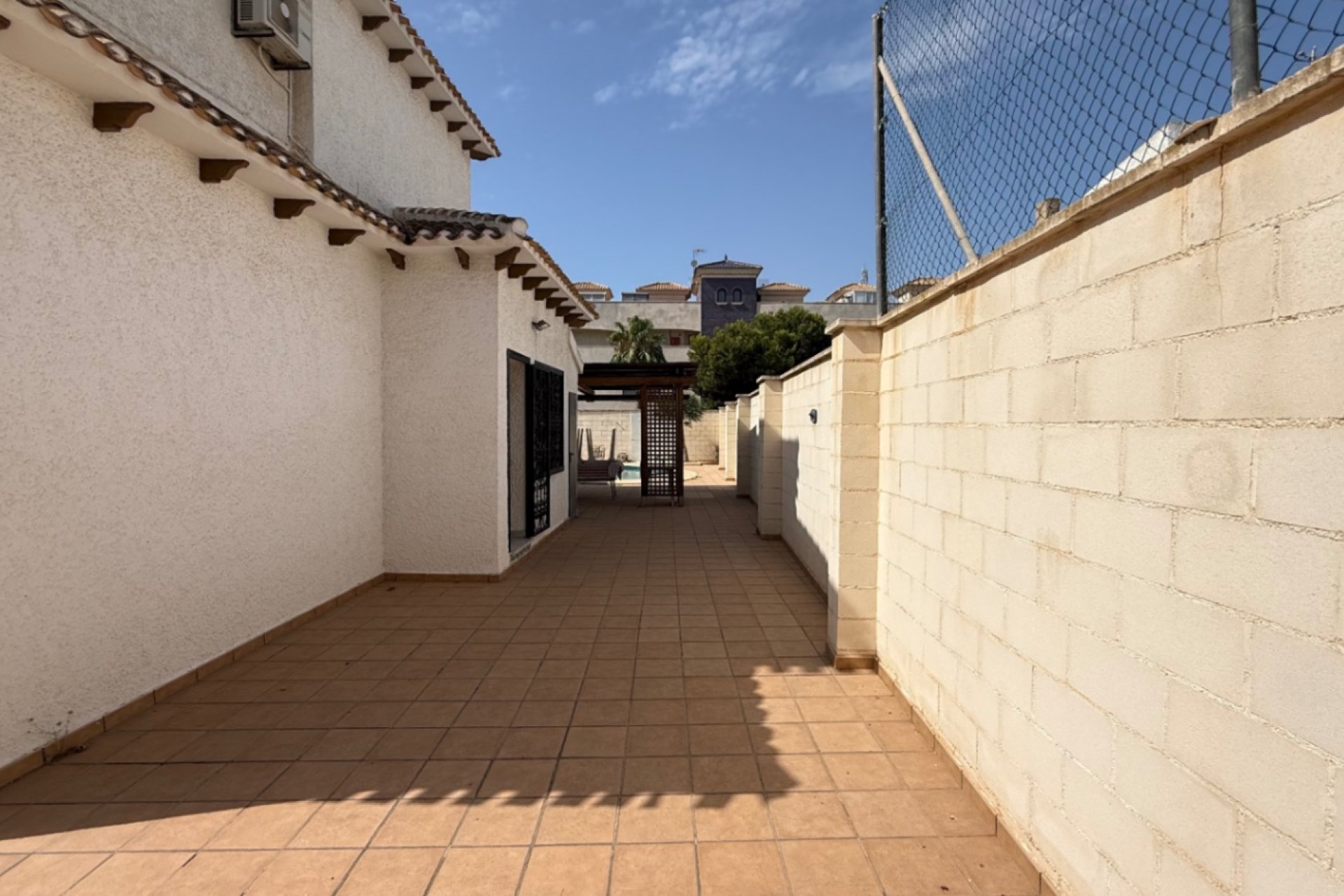 Segunda mano - Villa -
Orihuela - Inland