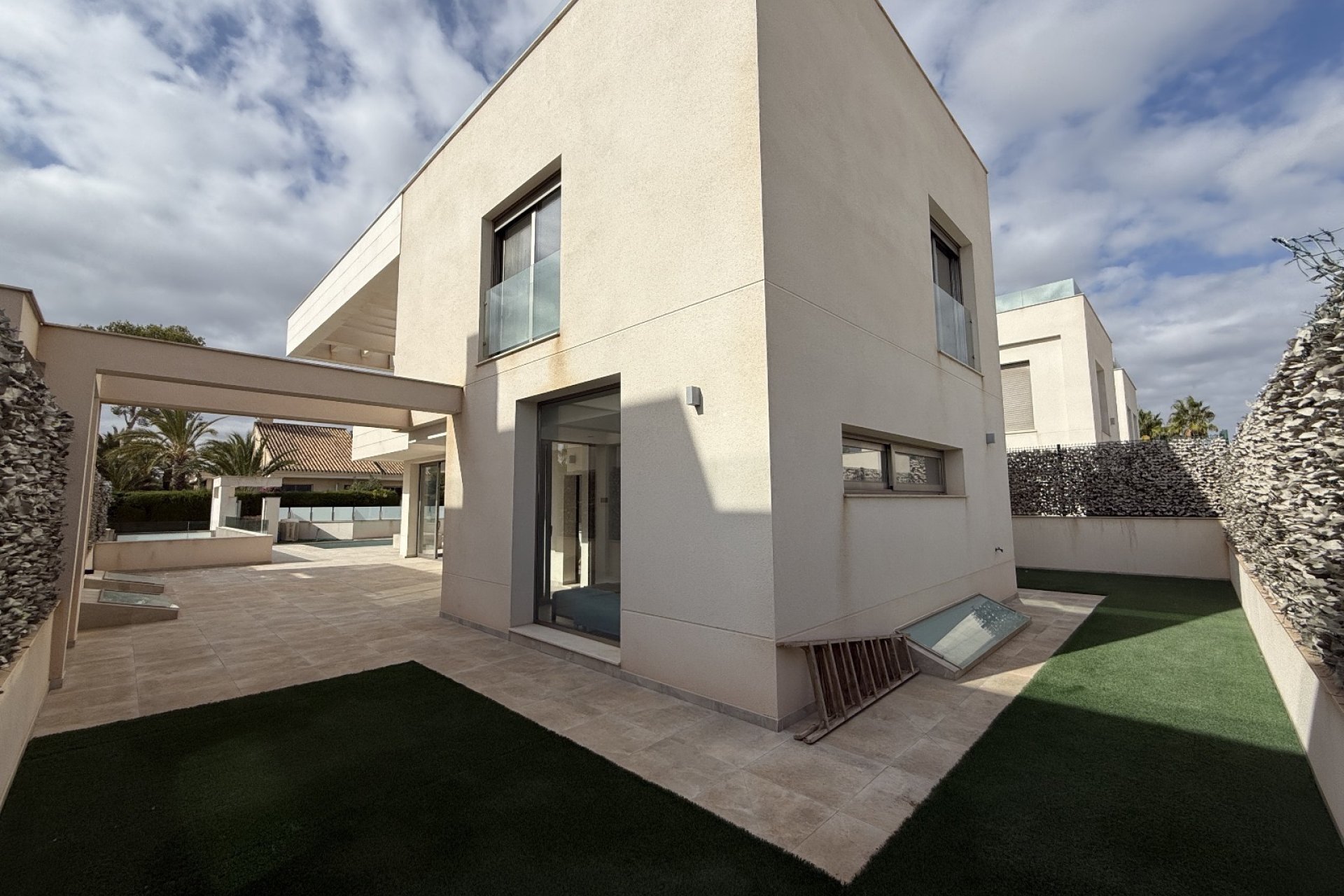 Segunda mano - Villa -
Orihuela - Inland